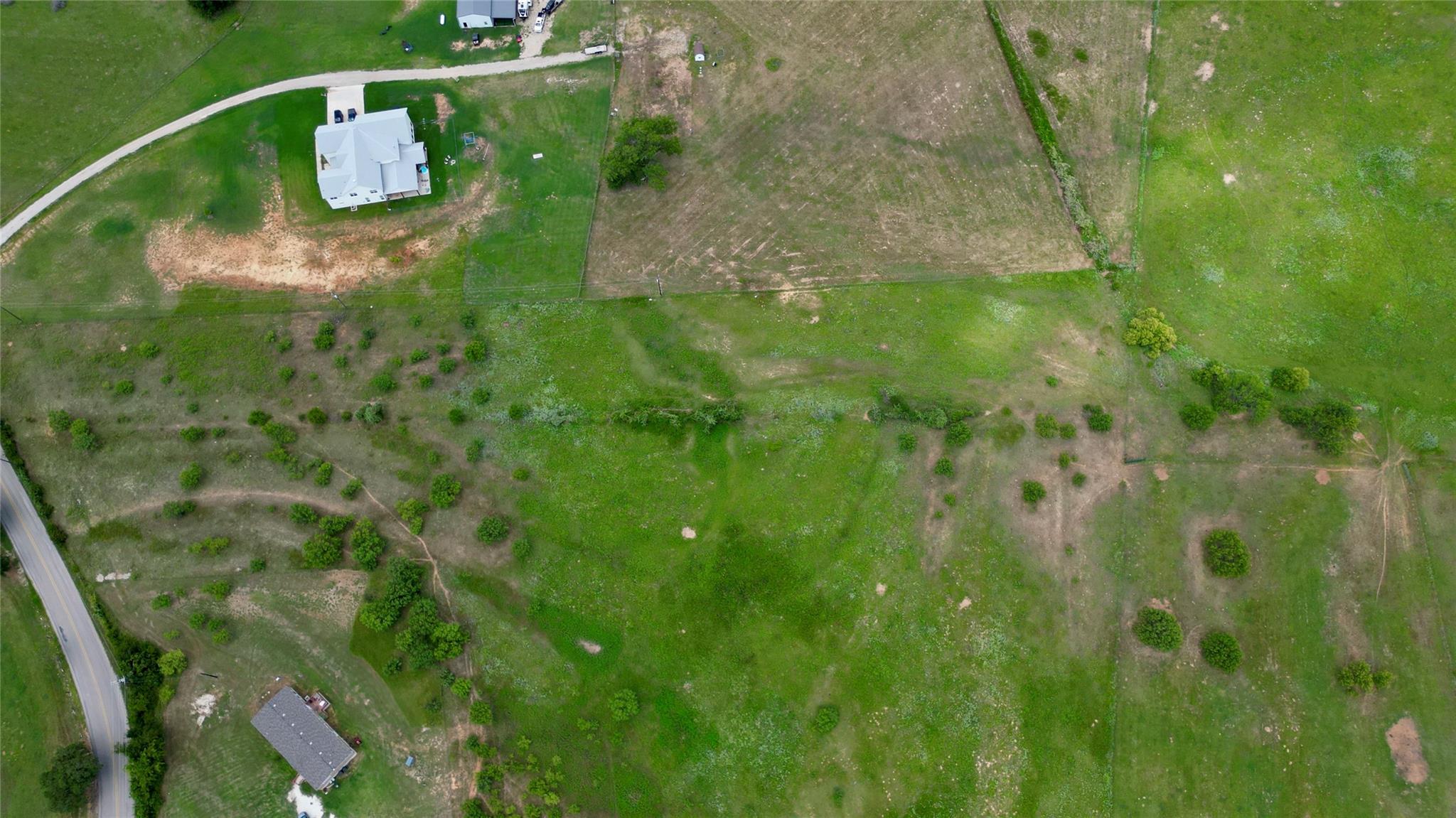 main property photo 10