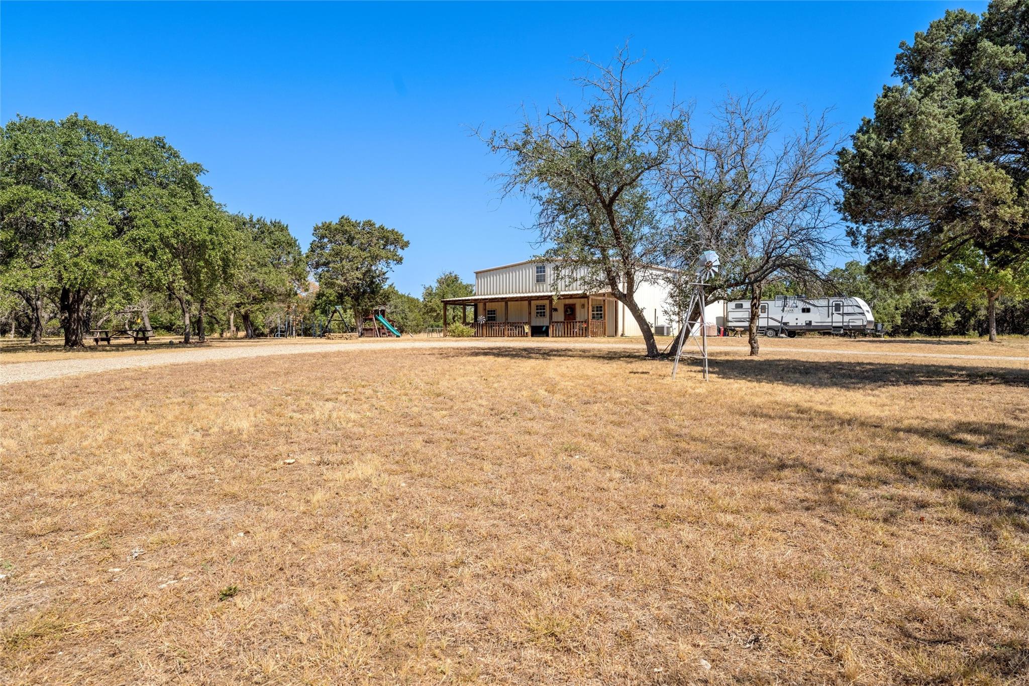 main property photo 22