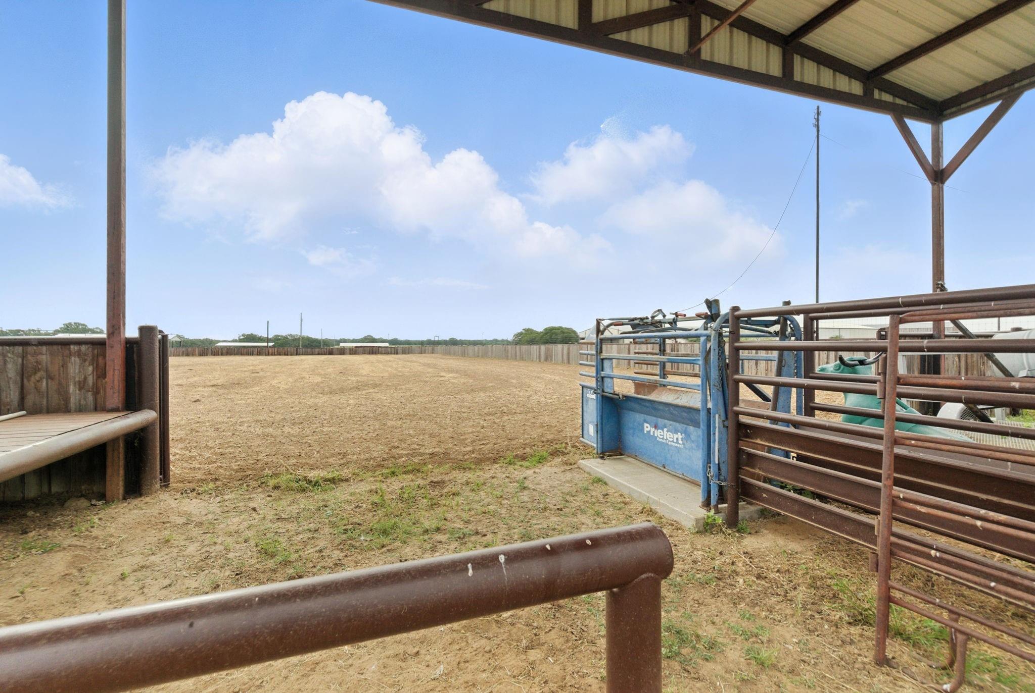 main property photo 32