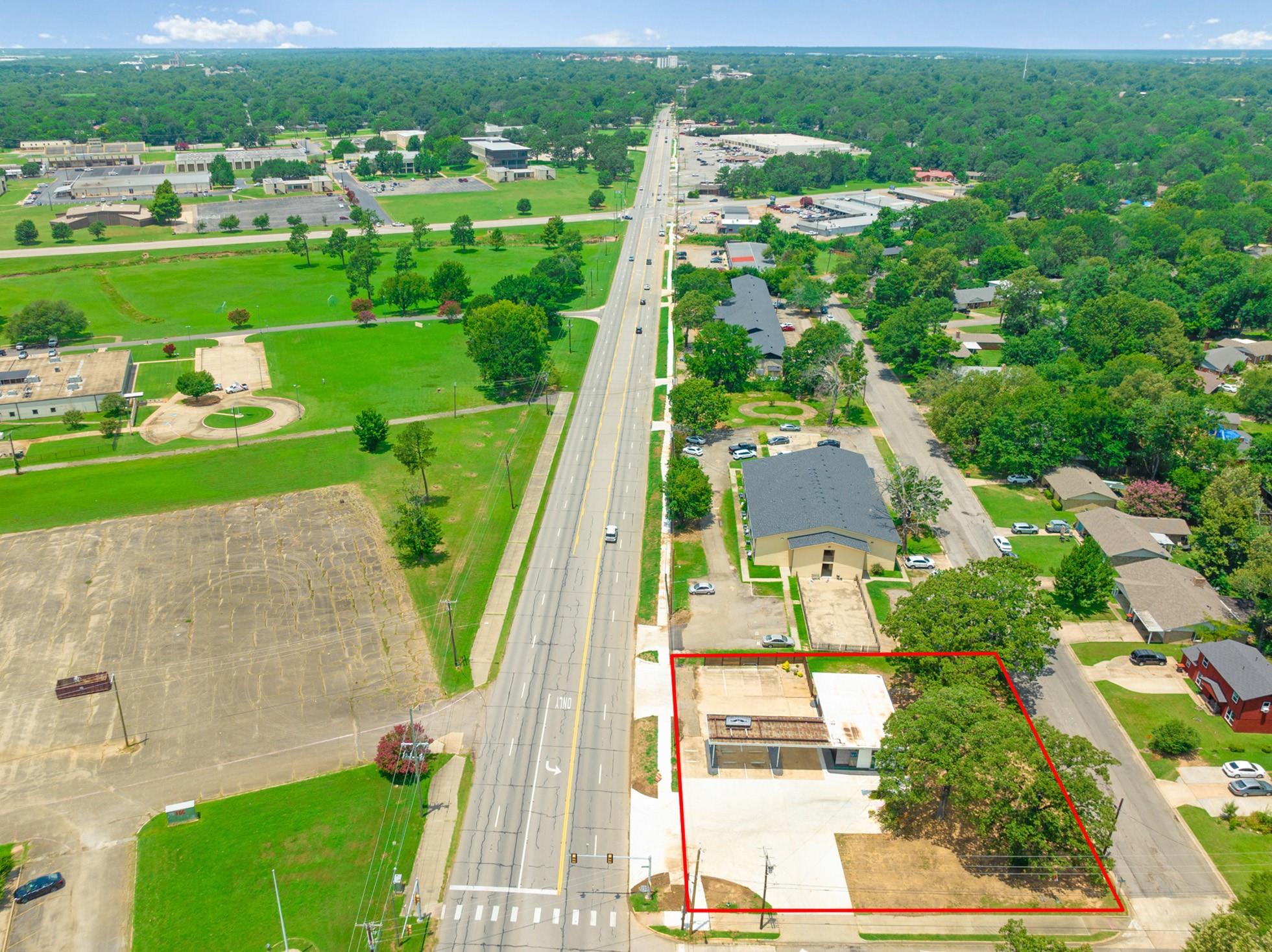 main property photo 18