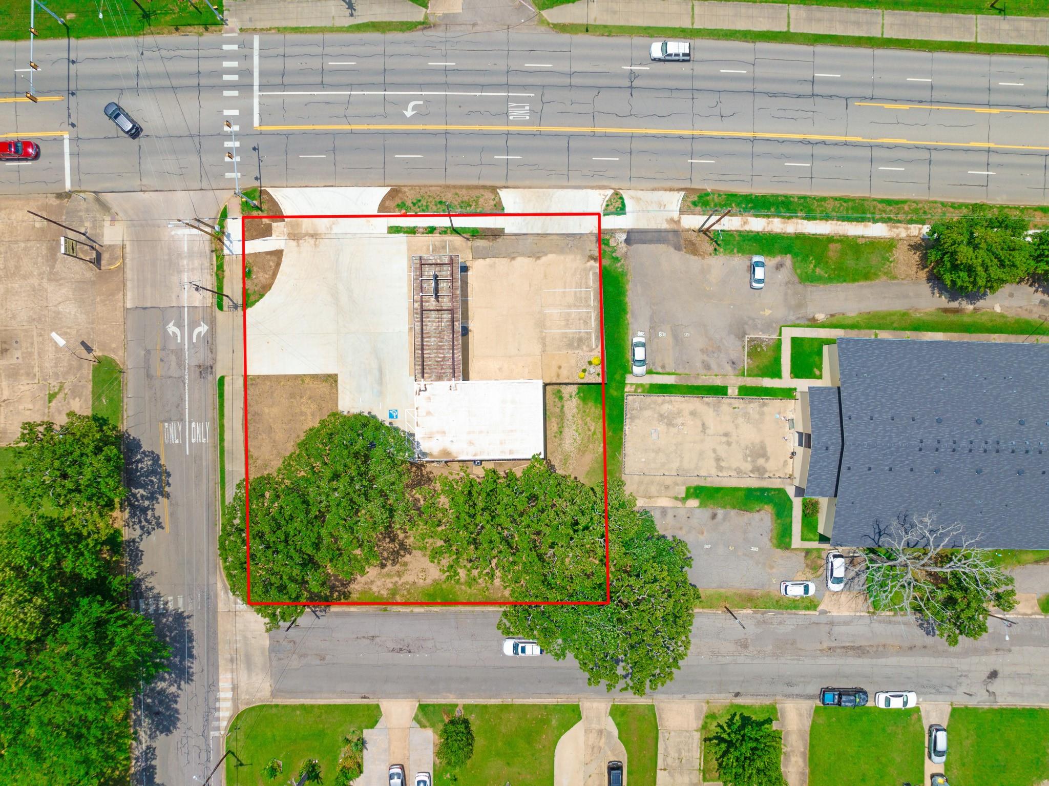 main property photo 23