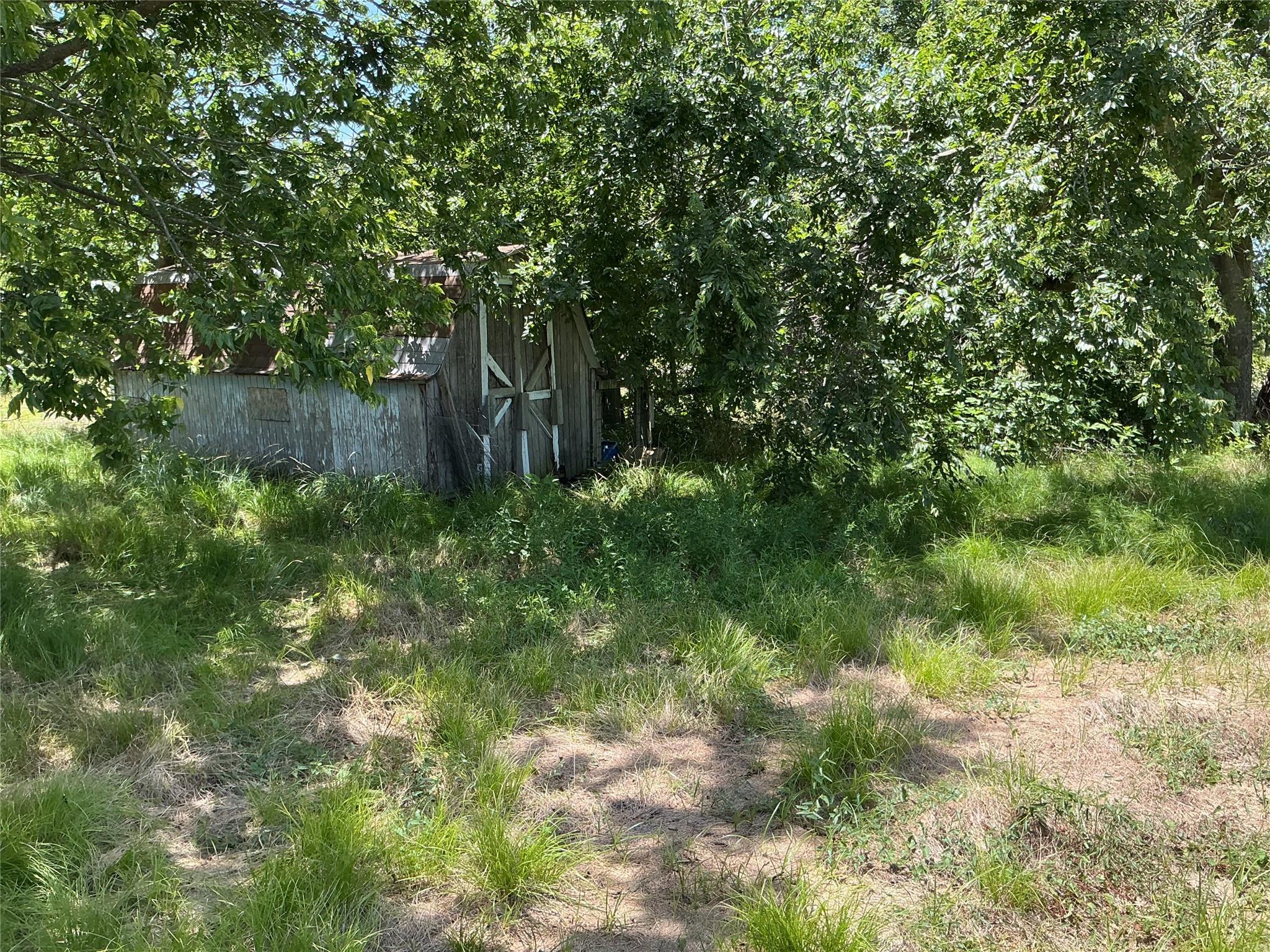 main property photo 6