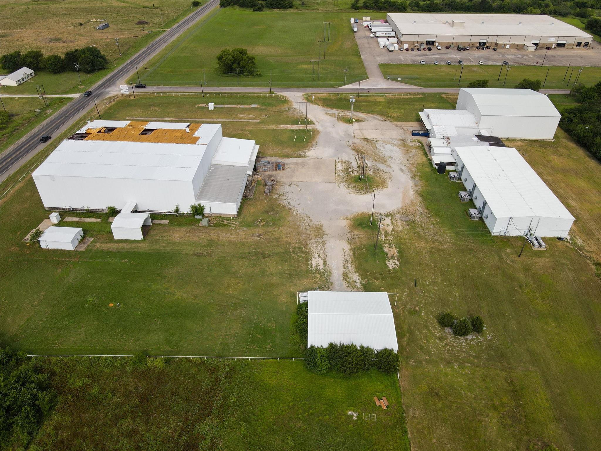 main property photo 7