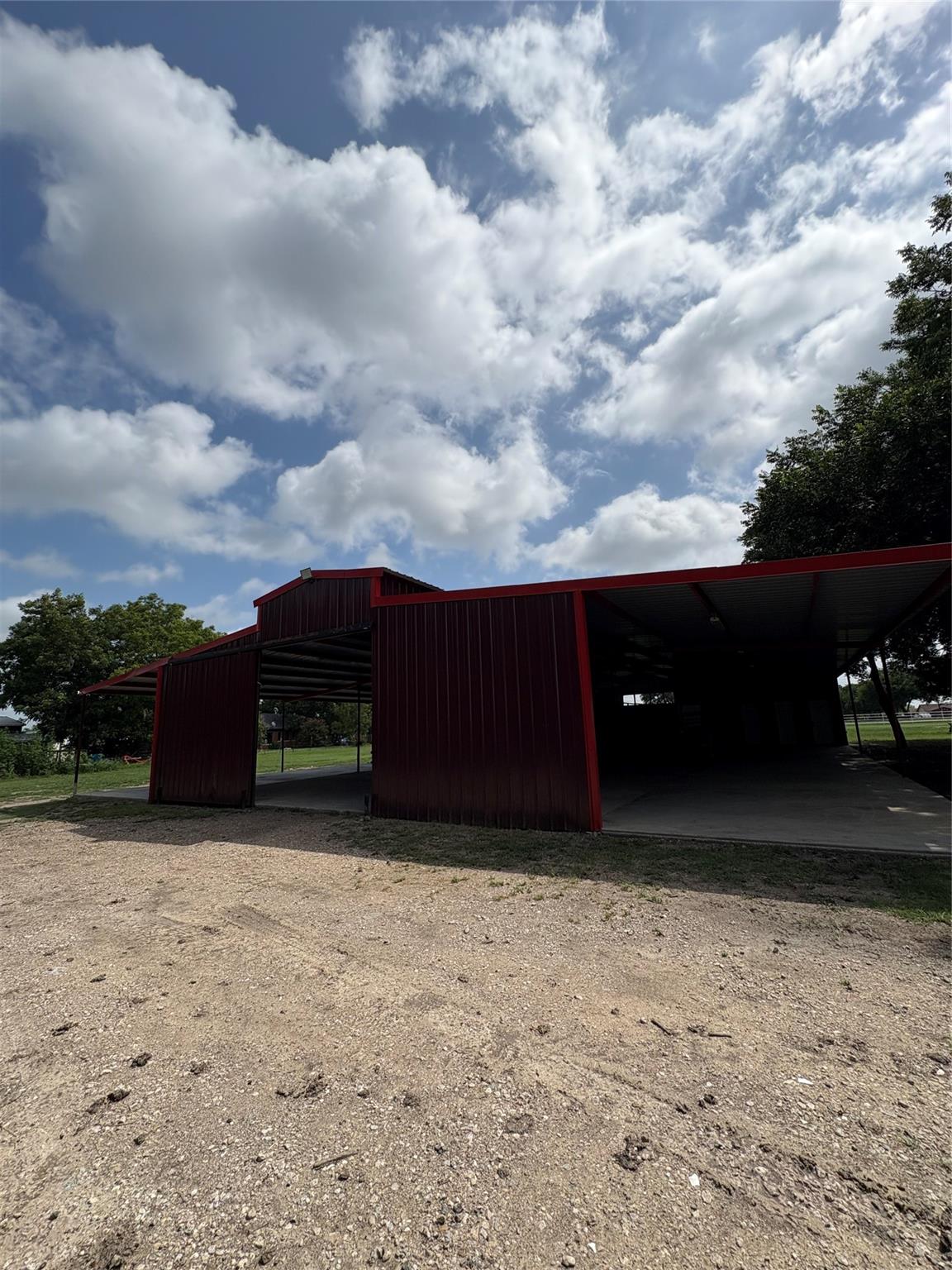 main property photo 14
