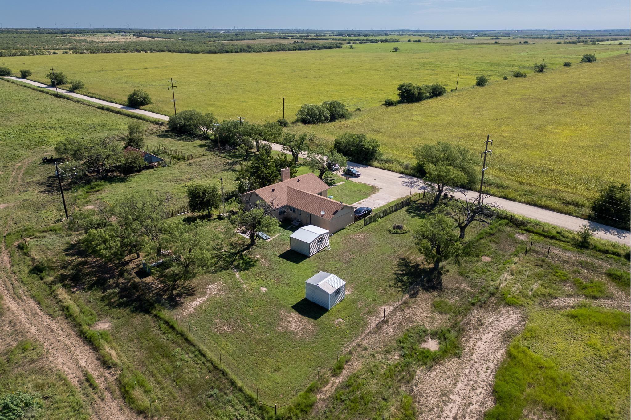 main property photo 6