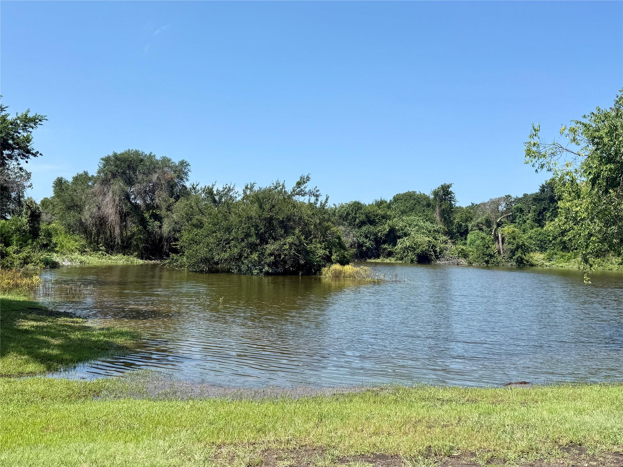 main property photo 19