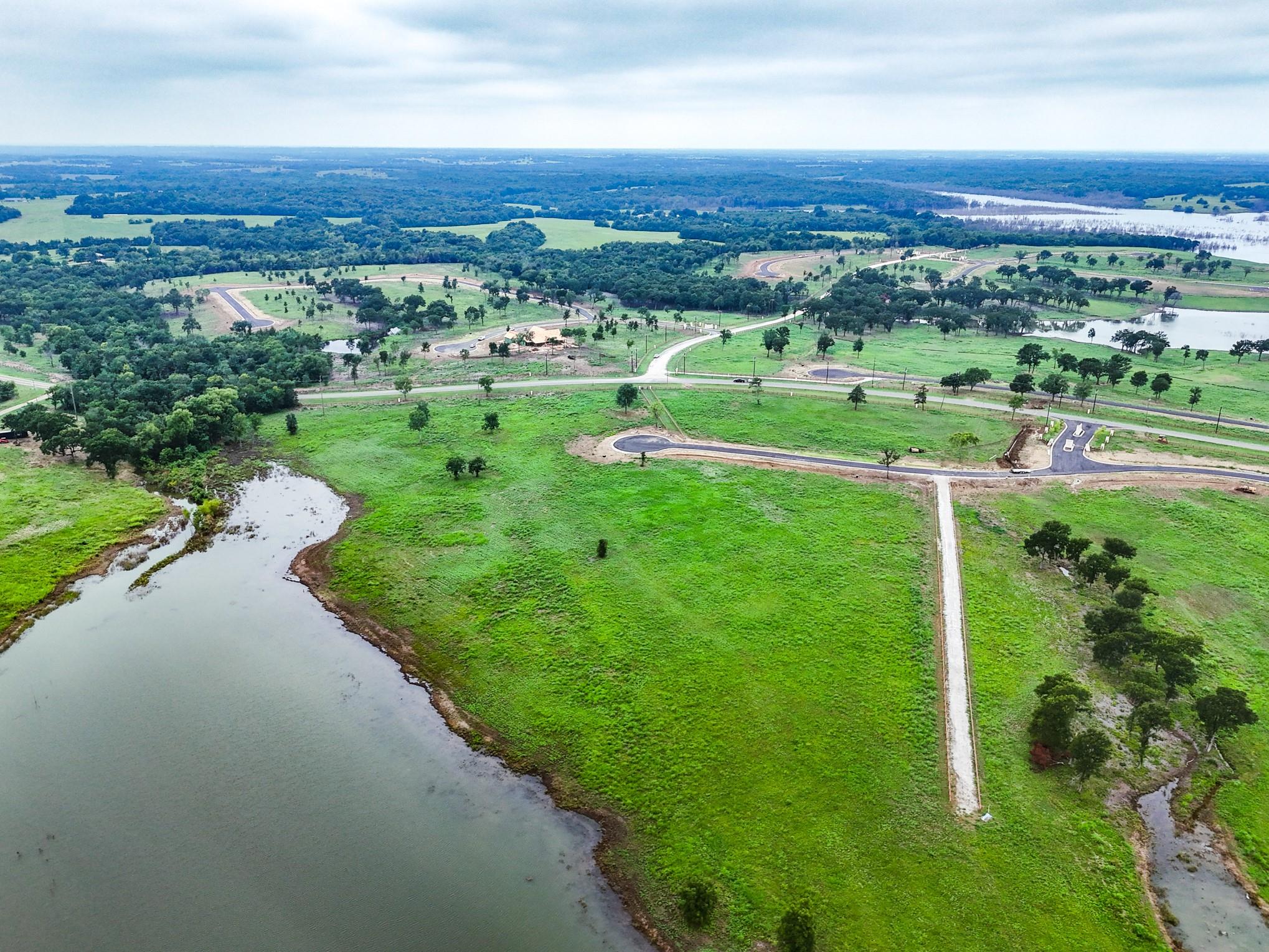 main property photo 23