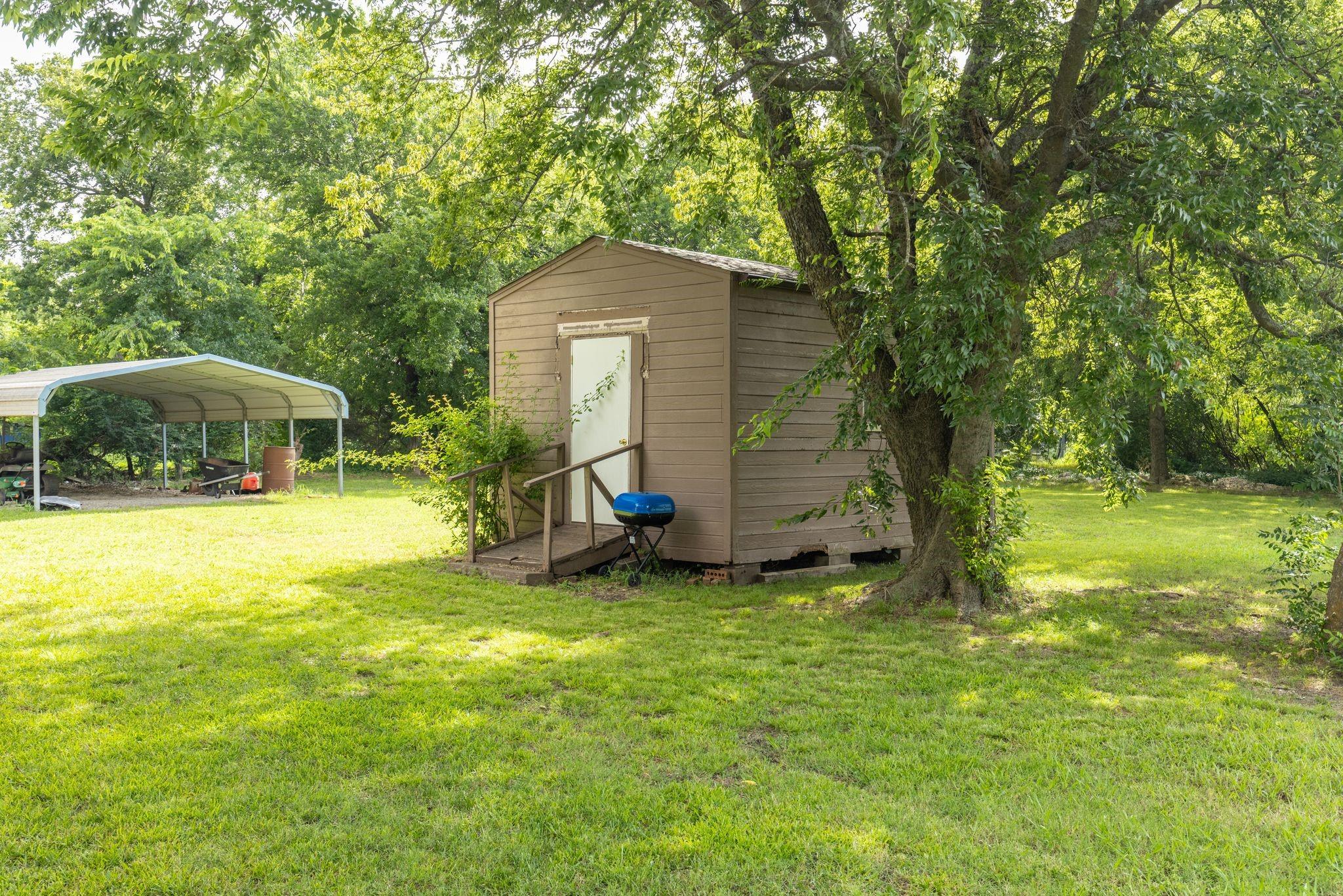 main property photo 23