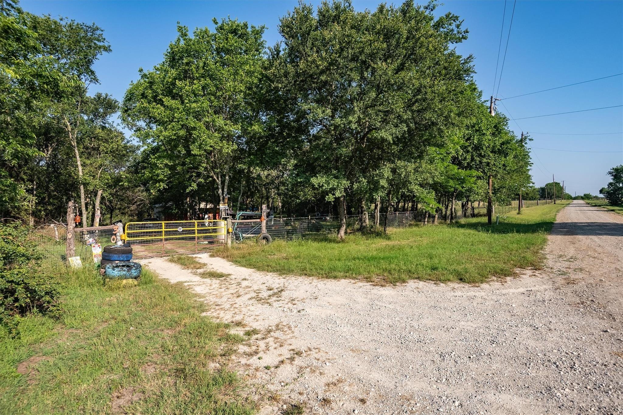 main property photo 8