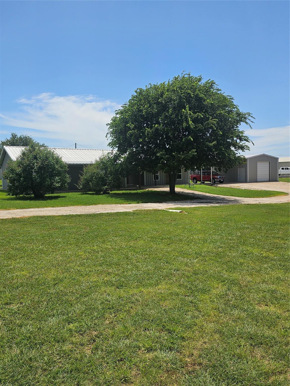 main property photo 7
