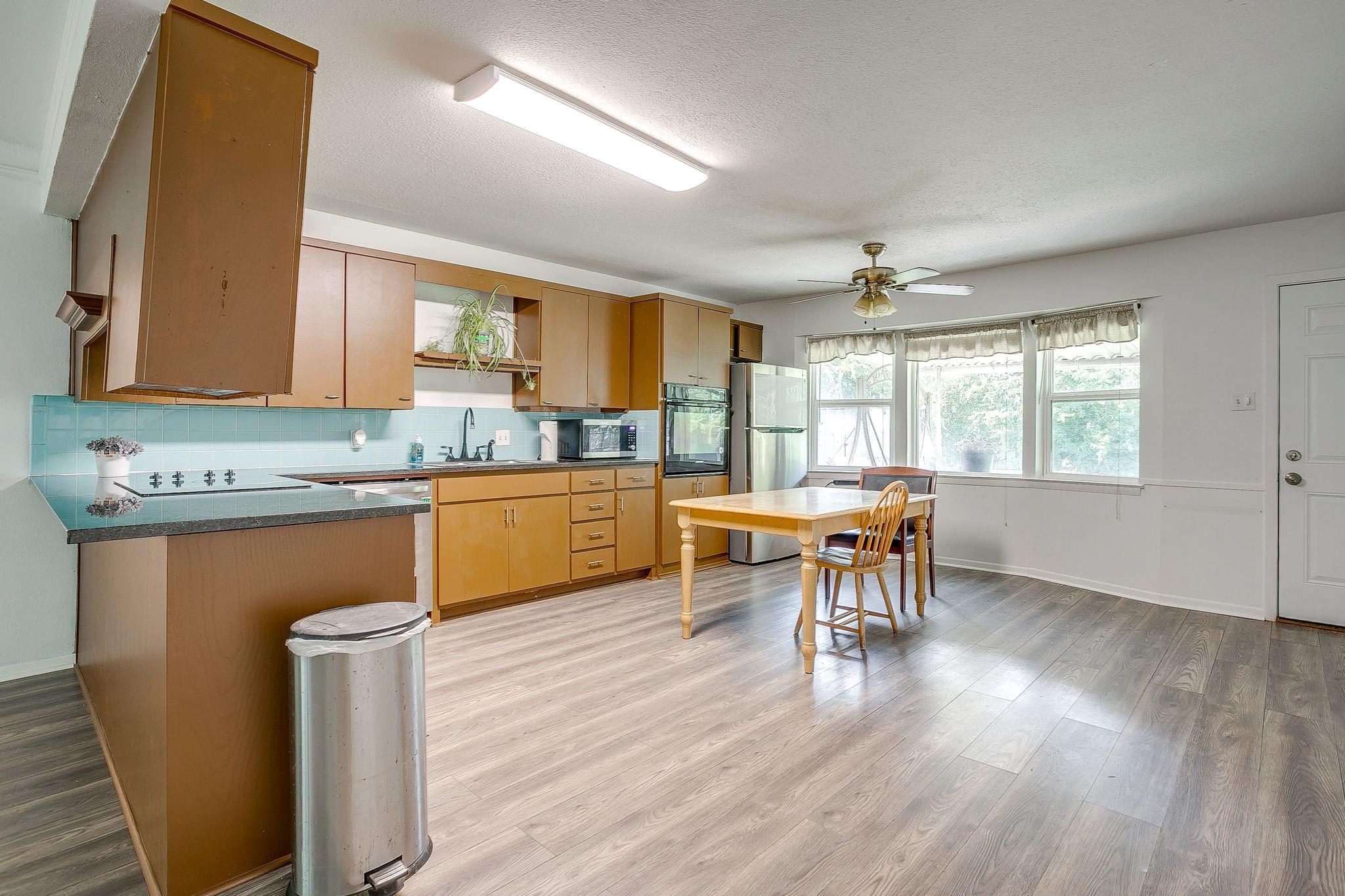property viewer photo 10