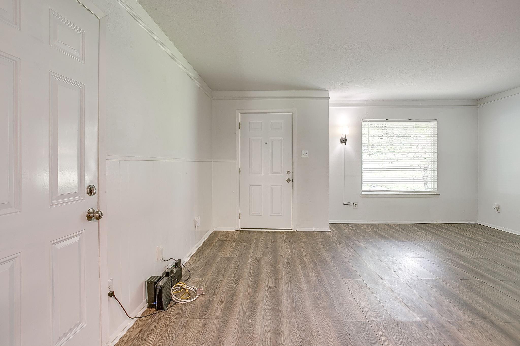 property viewer photo 5