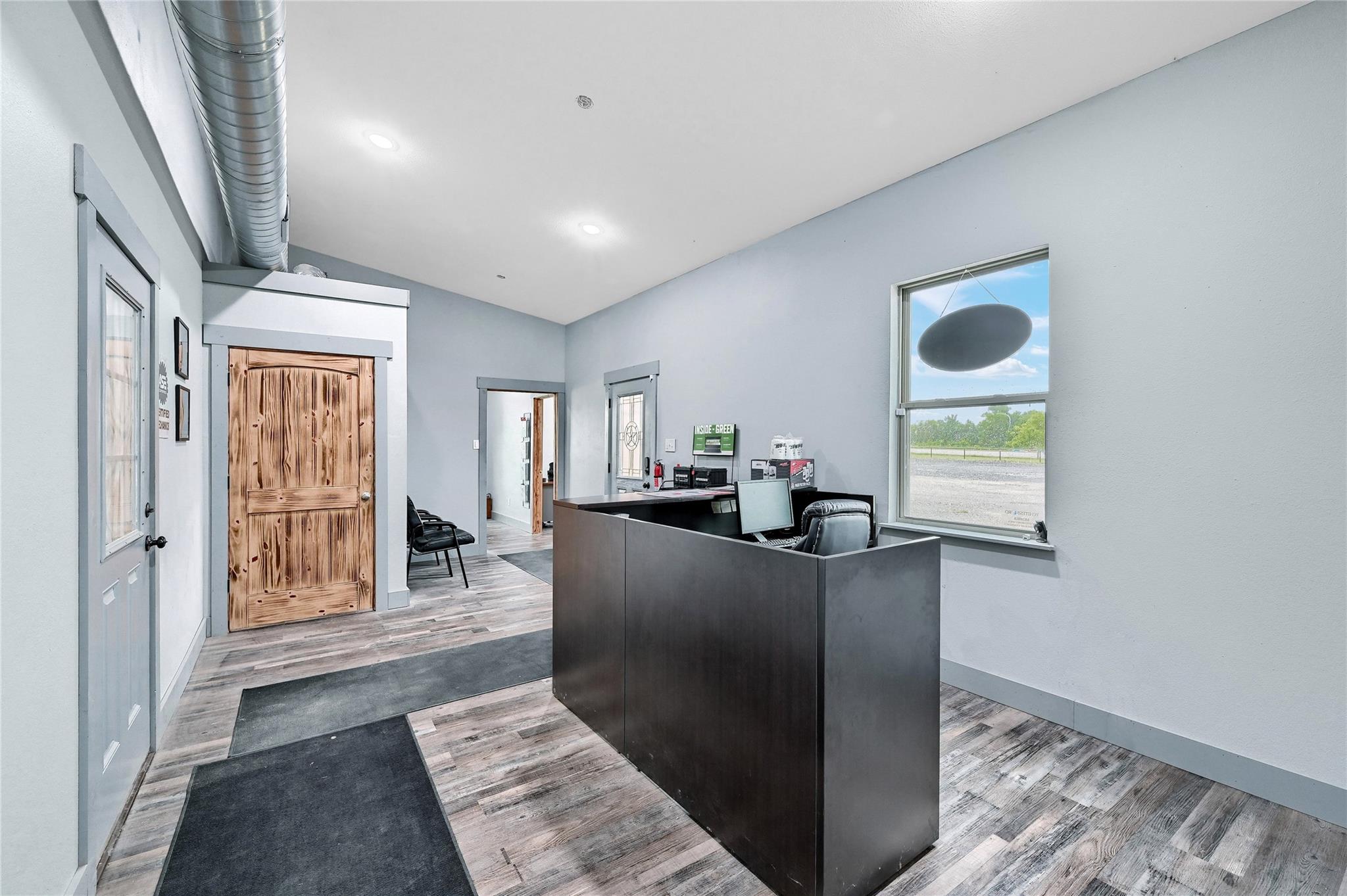 main property photo 25