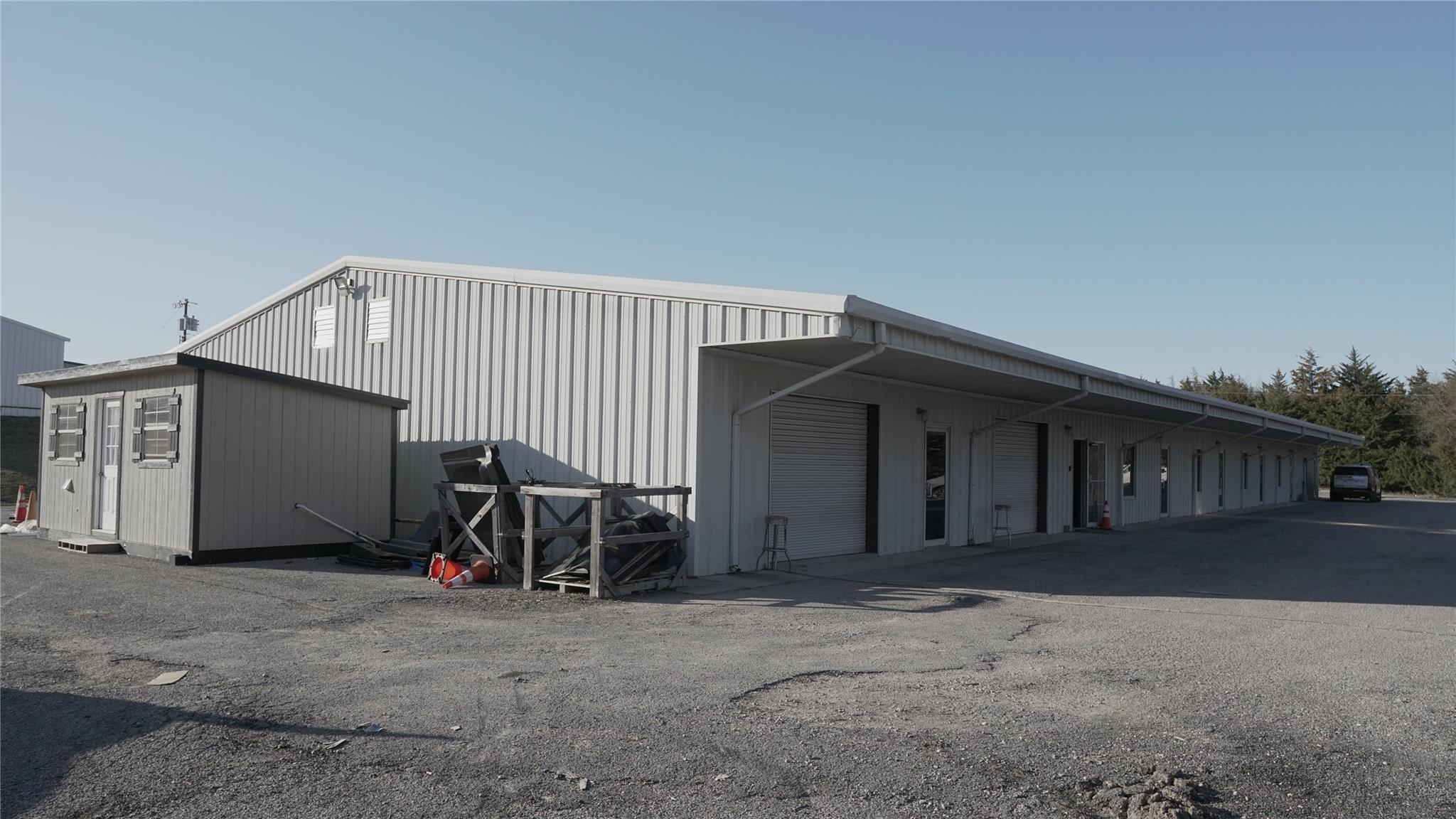 main property photo 15