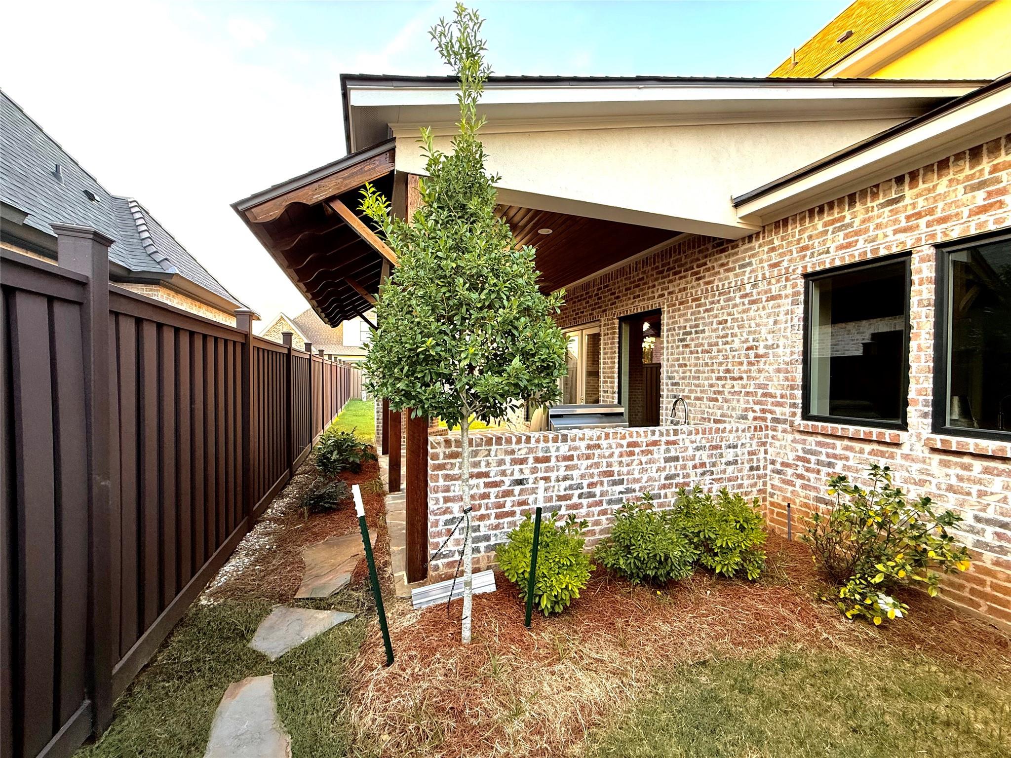main property photo 36