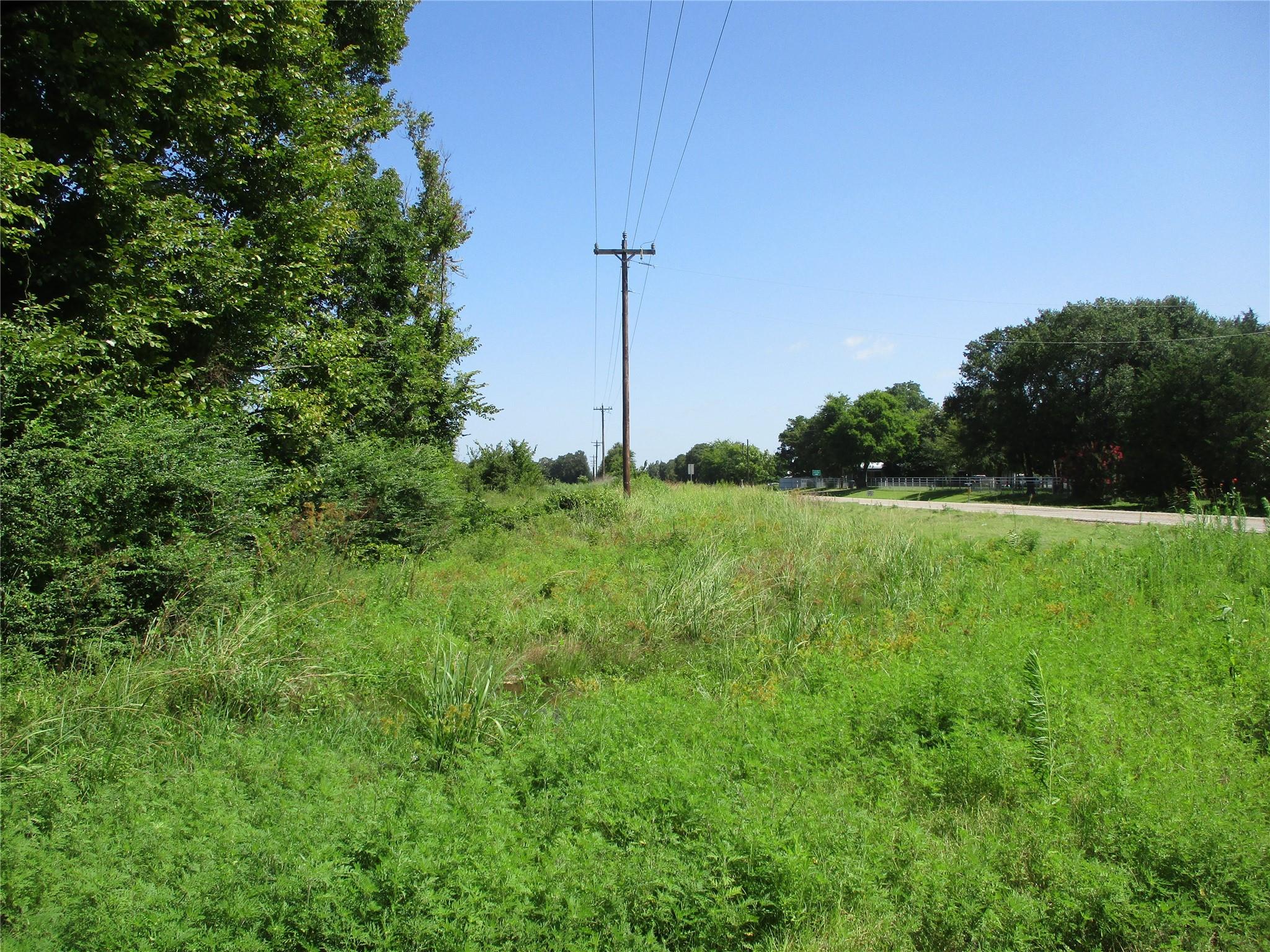 main property photo 12