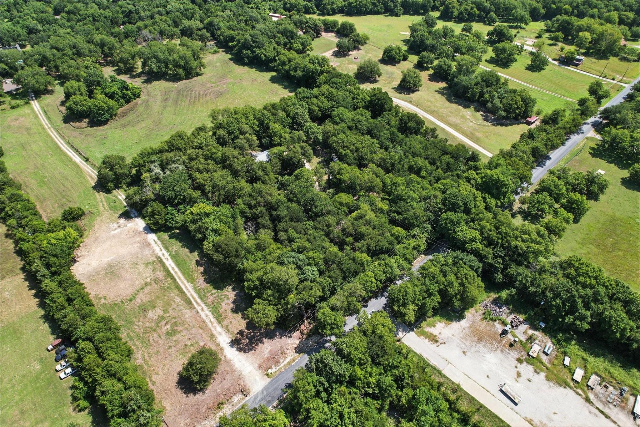 main property photo 3