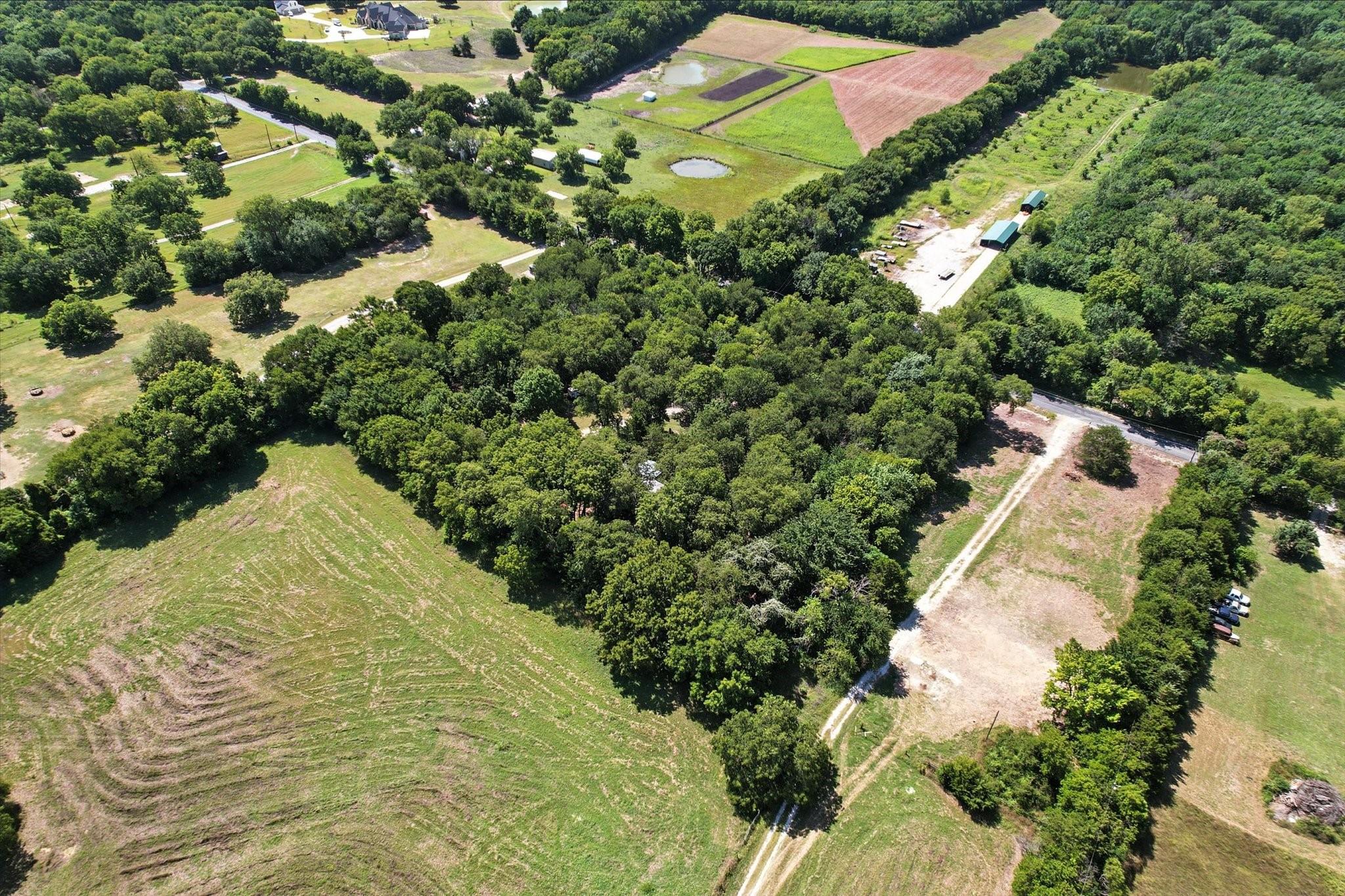 main property photo 7