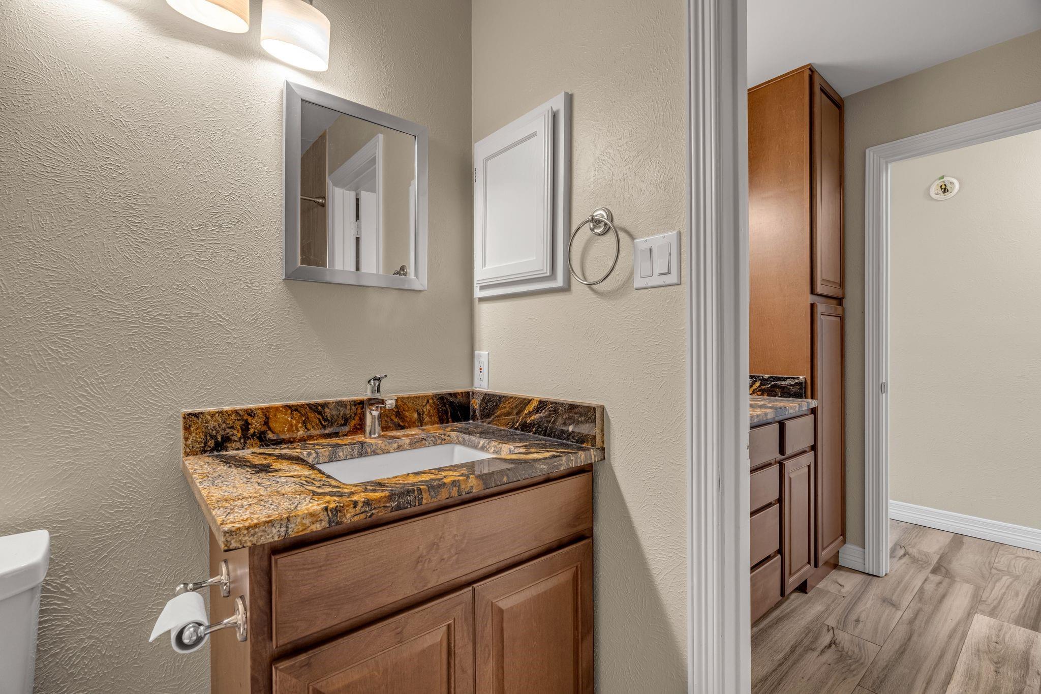 property viewer photo 23