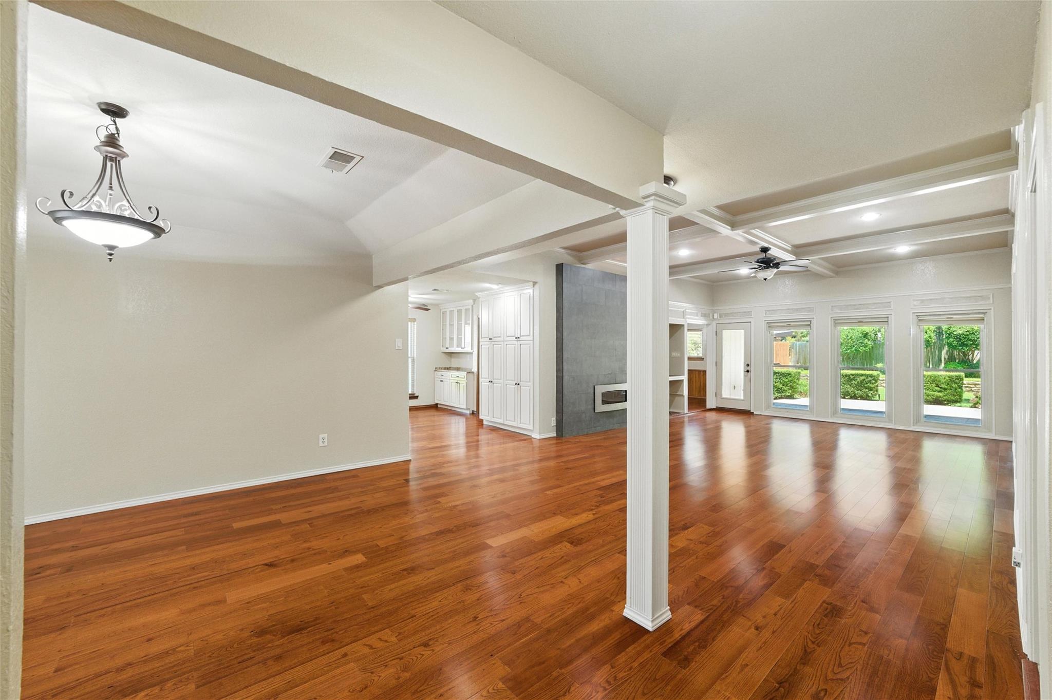 property viewer photo 3