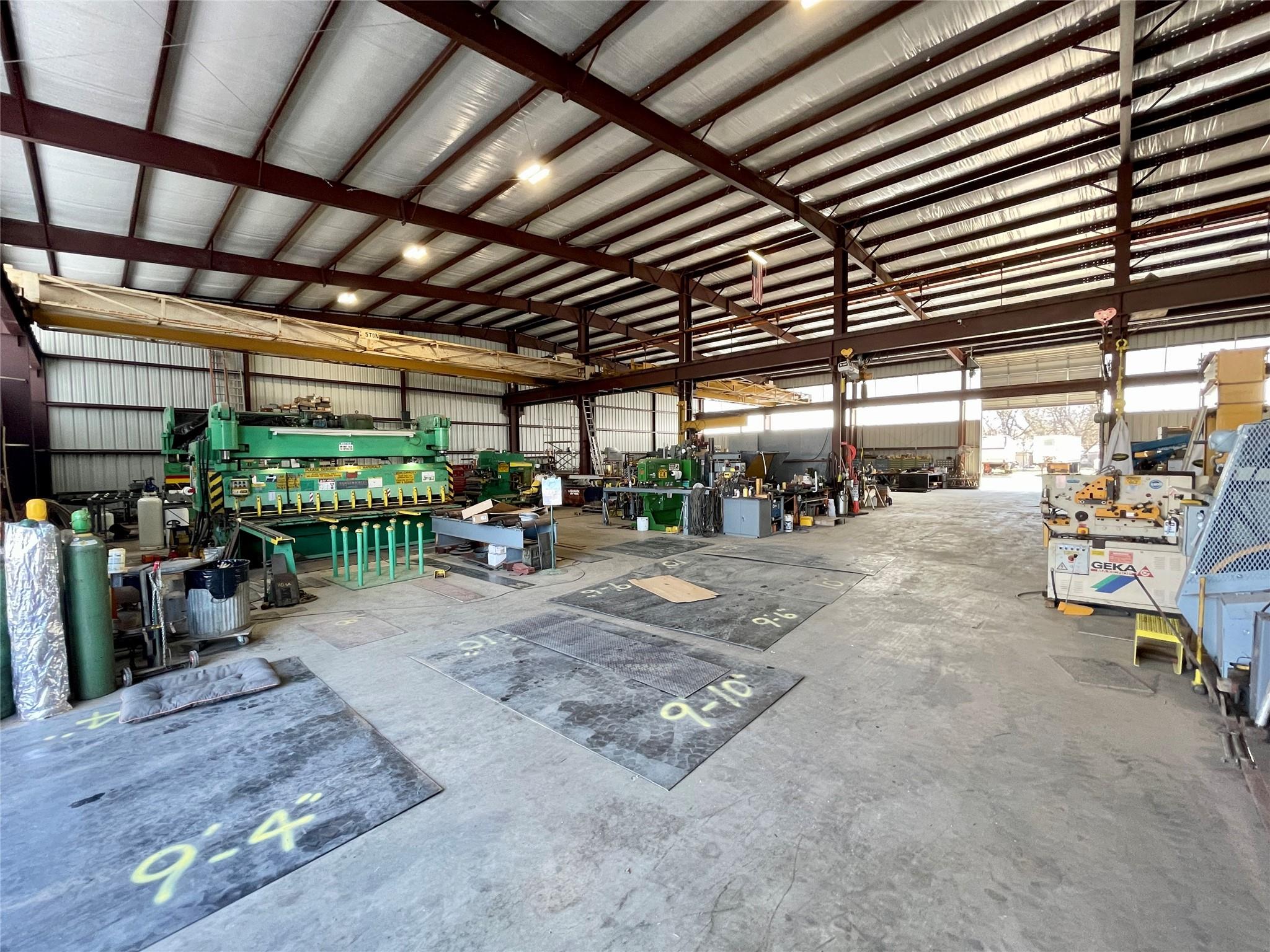 main property photo 16
