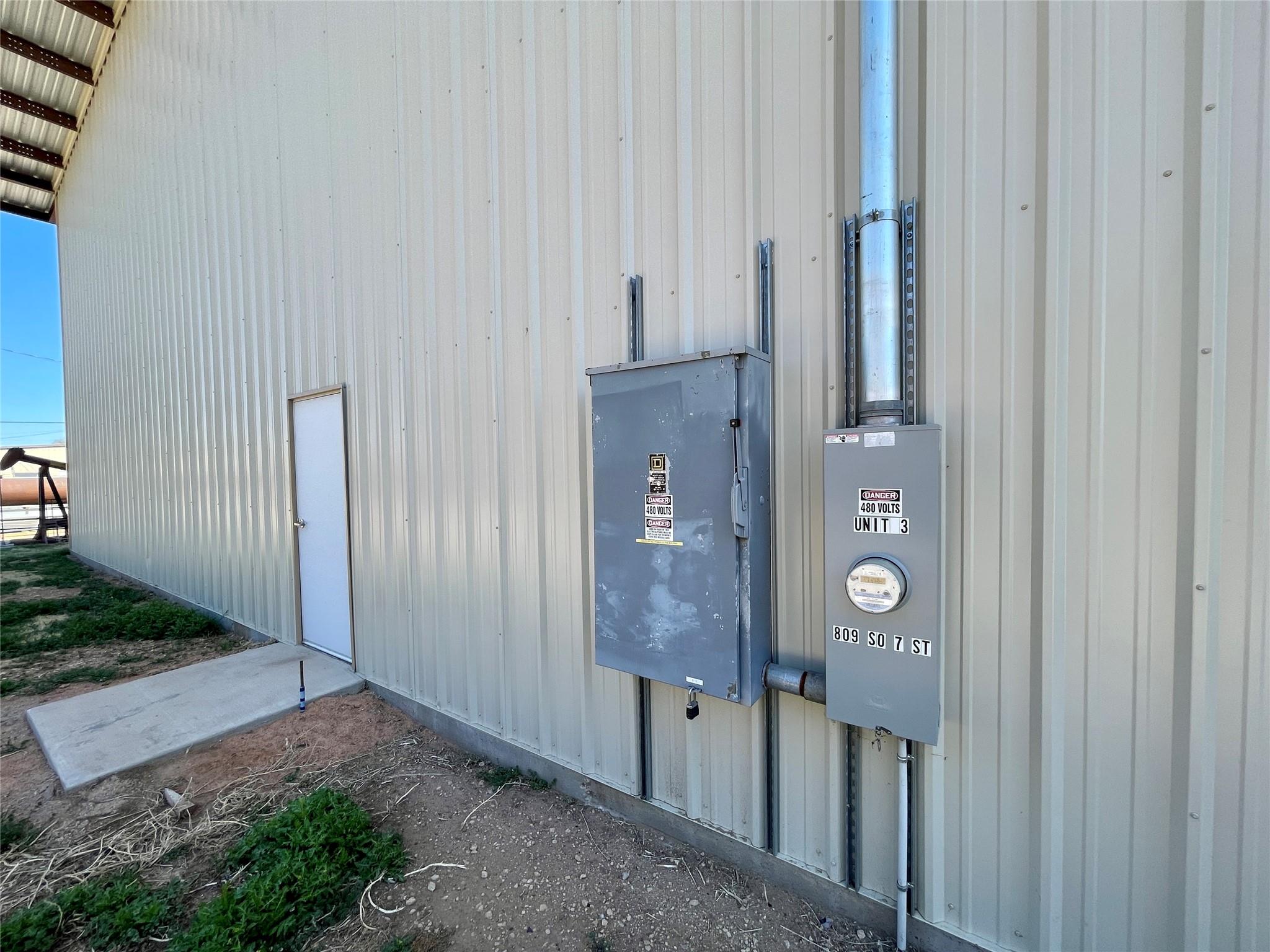 main property photo 33