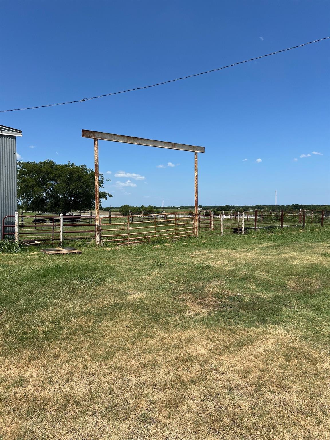 main property photo 11