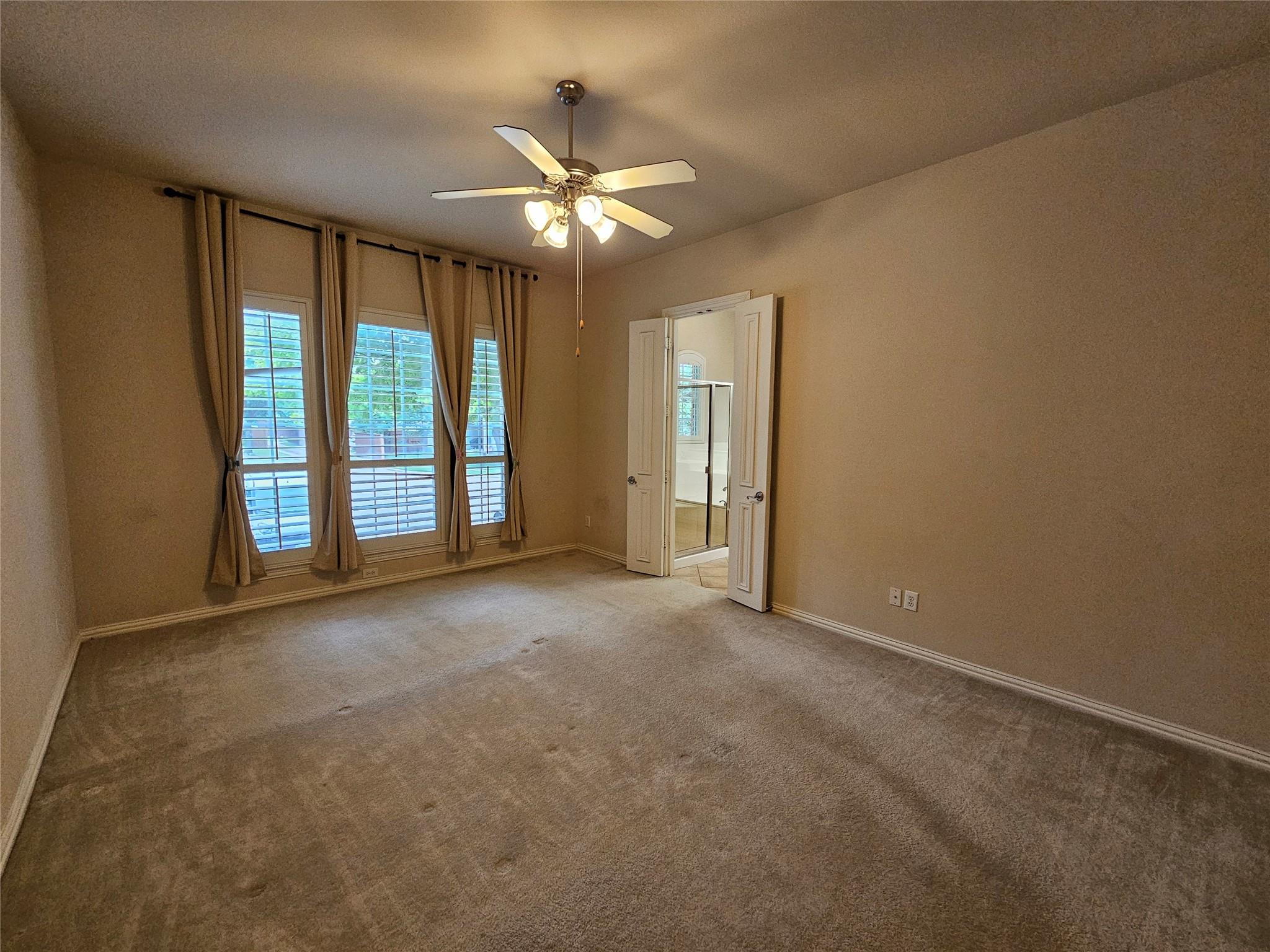 property viewer photo 4