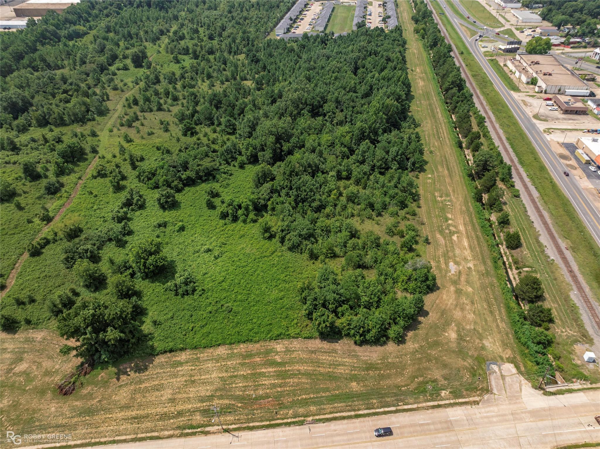 main property photo 10