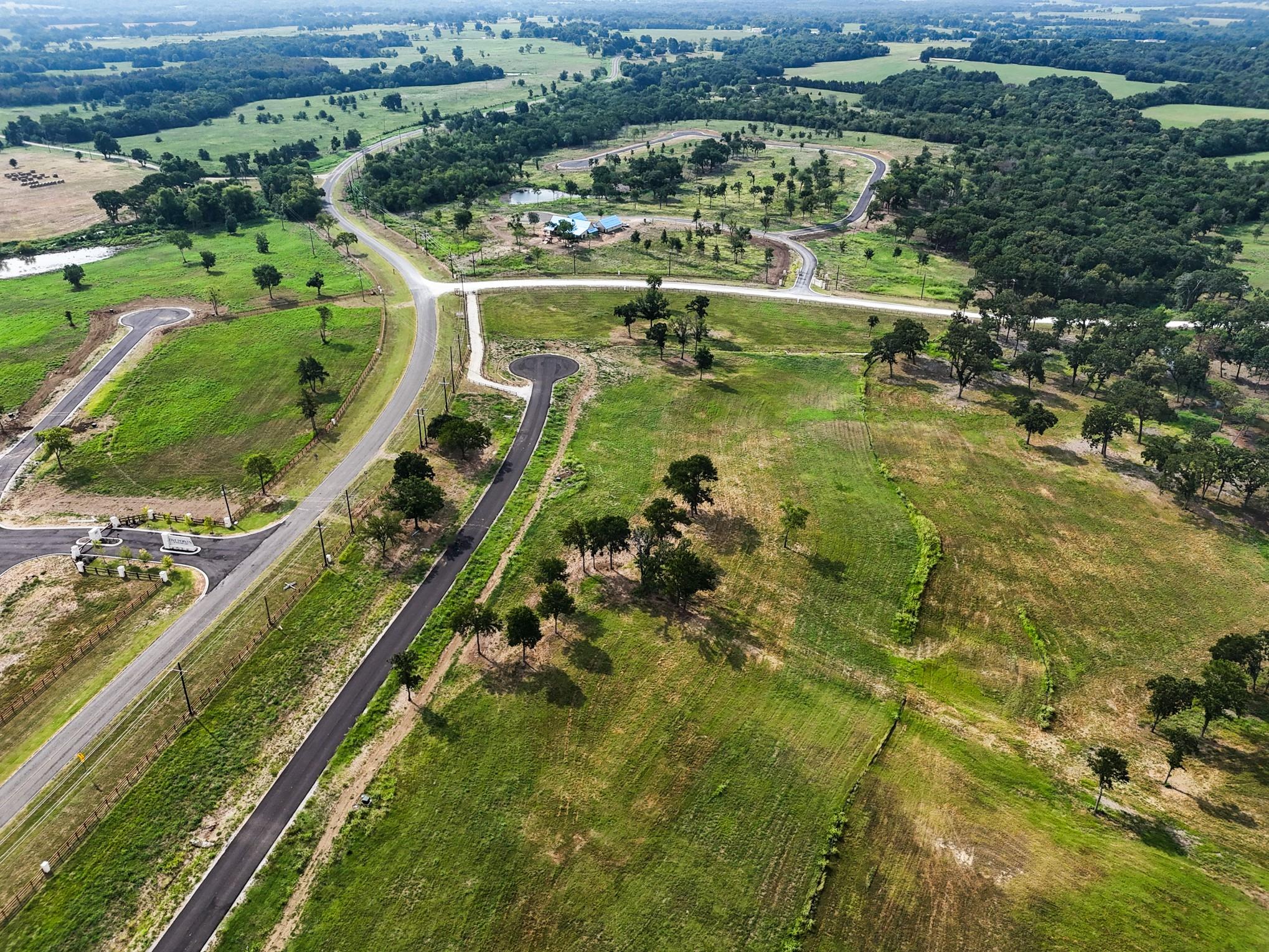 main property photo 13