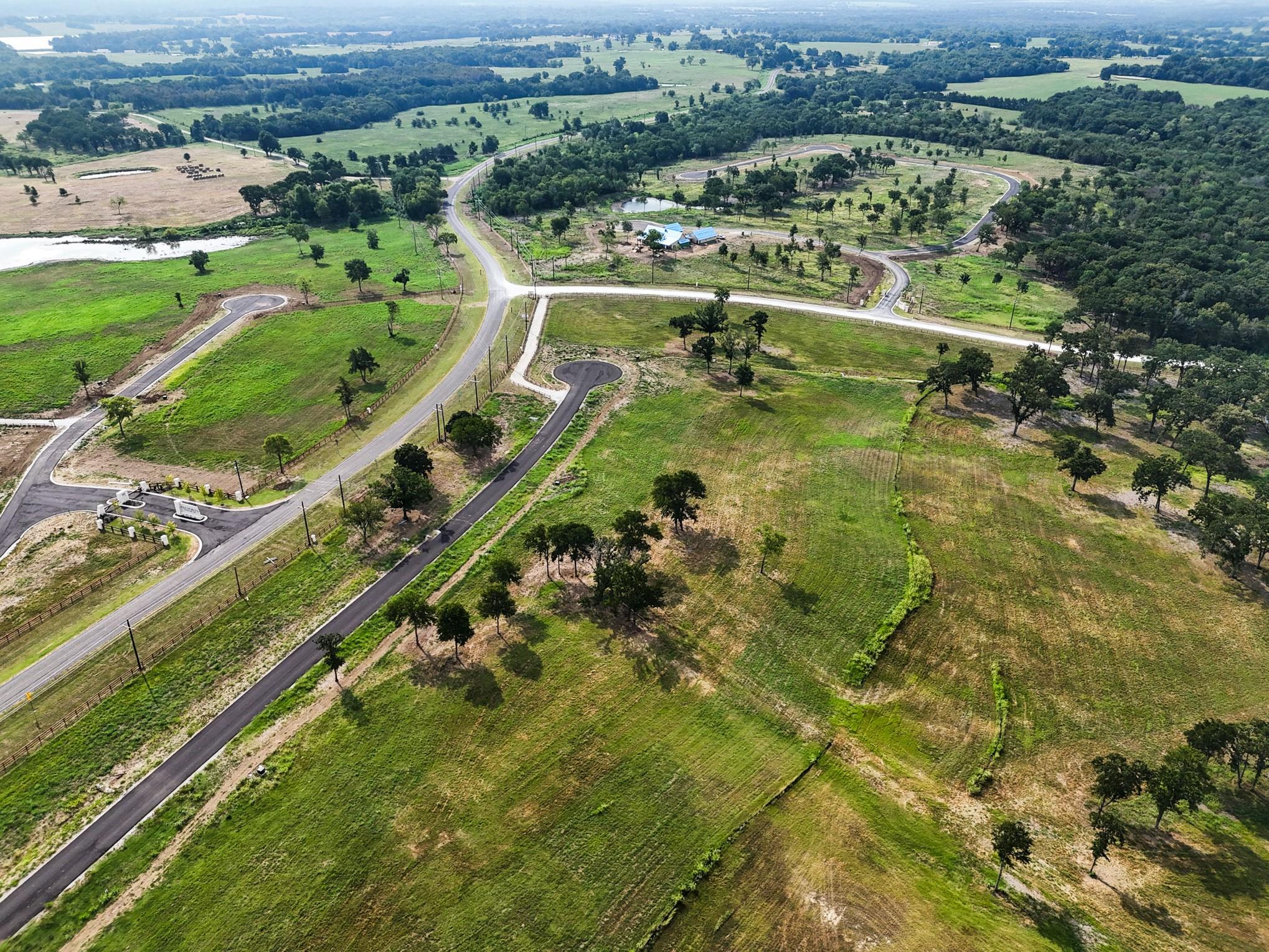 main property photo 14