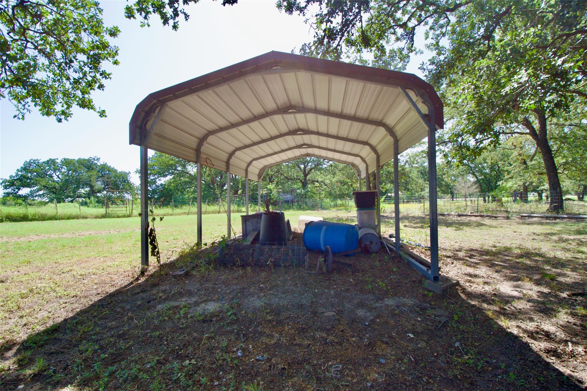 main property photo 22