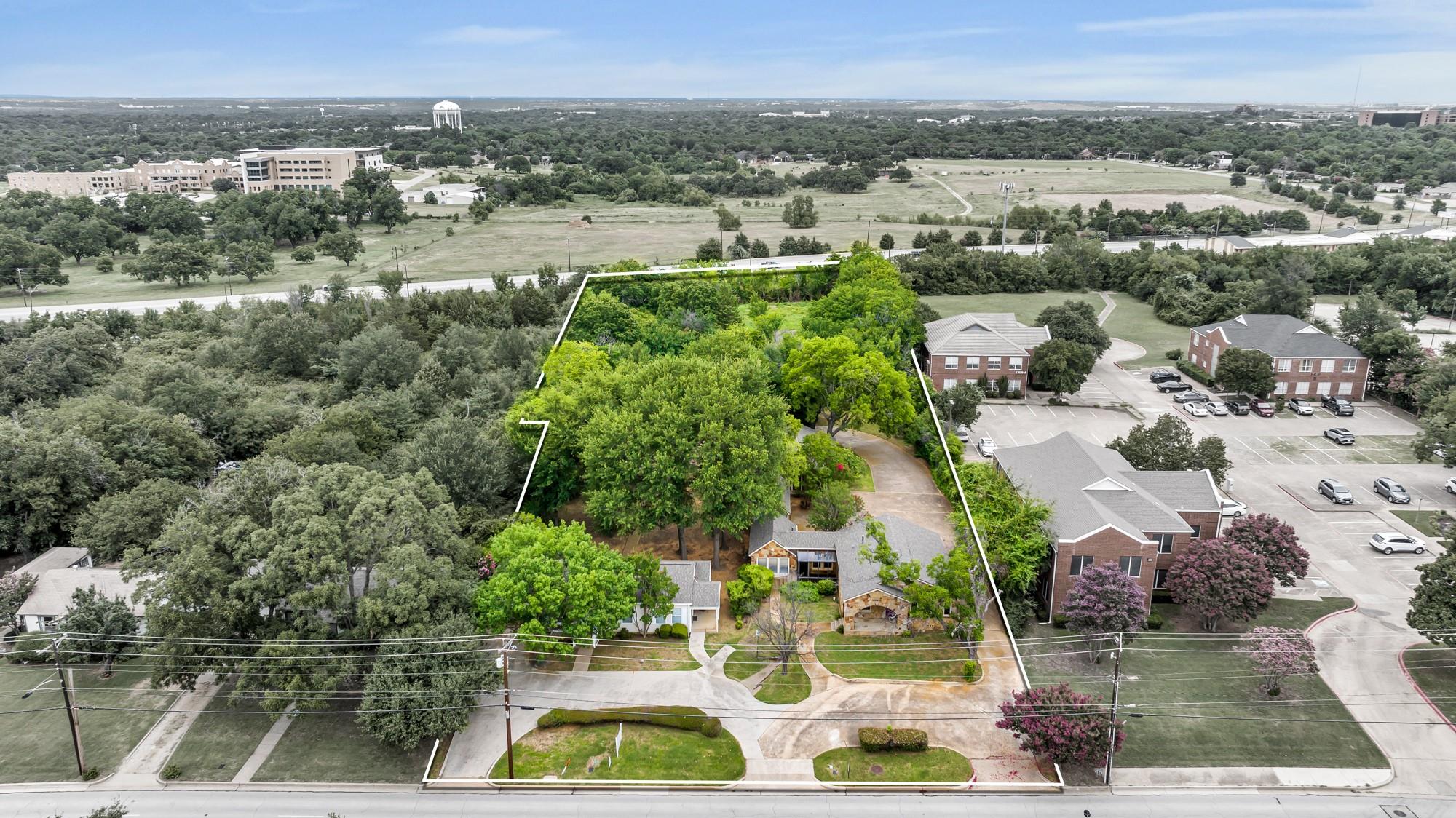 main property photo 23