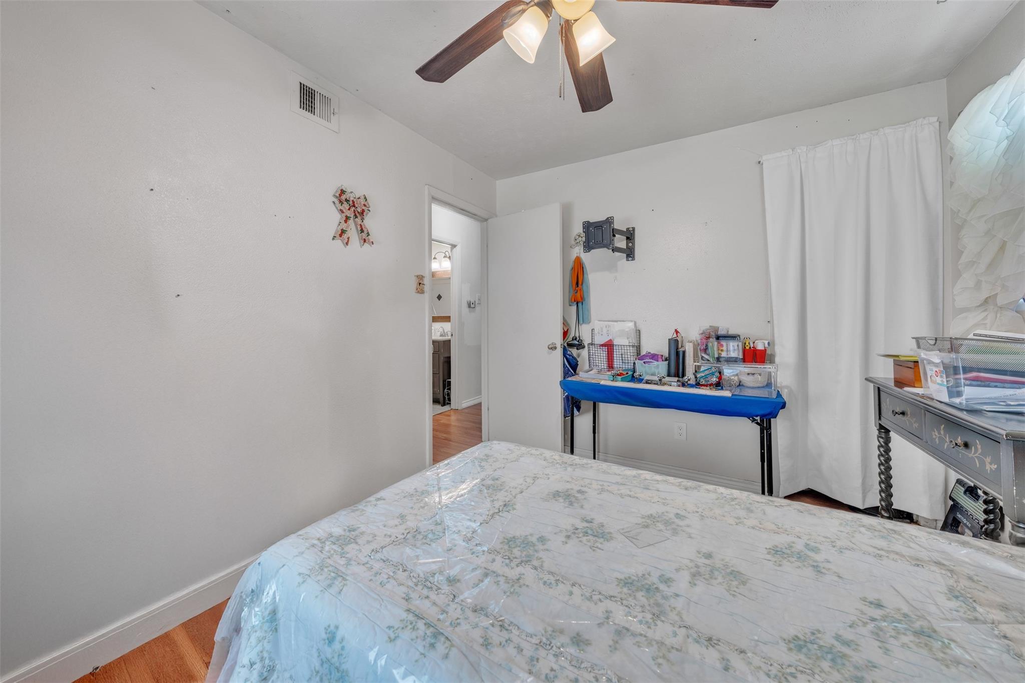 property viewer photo 10