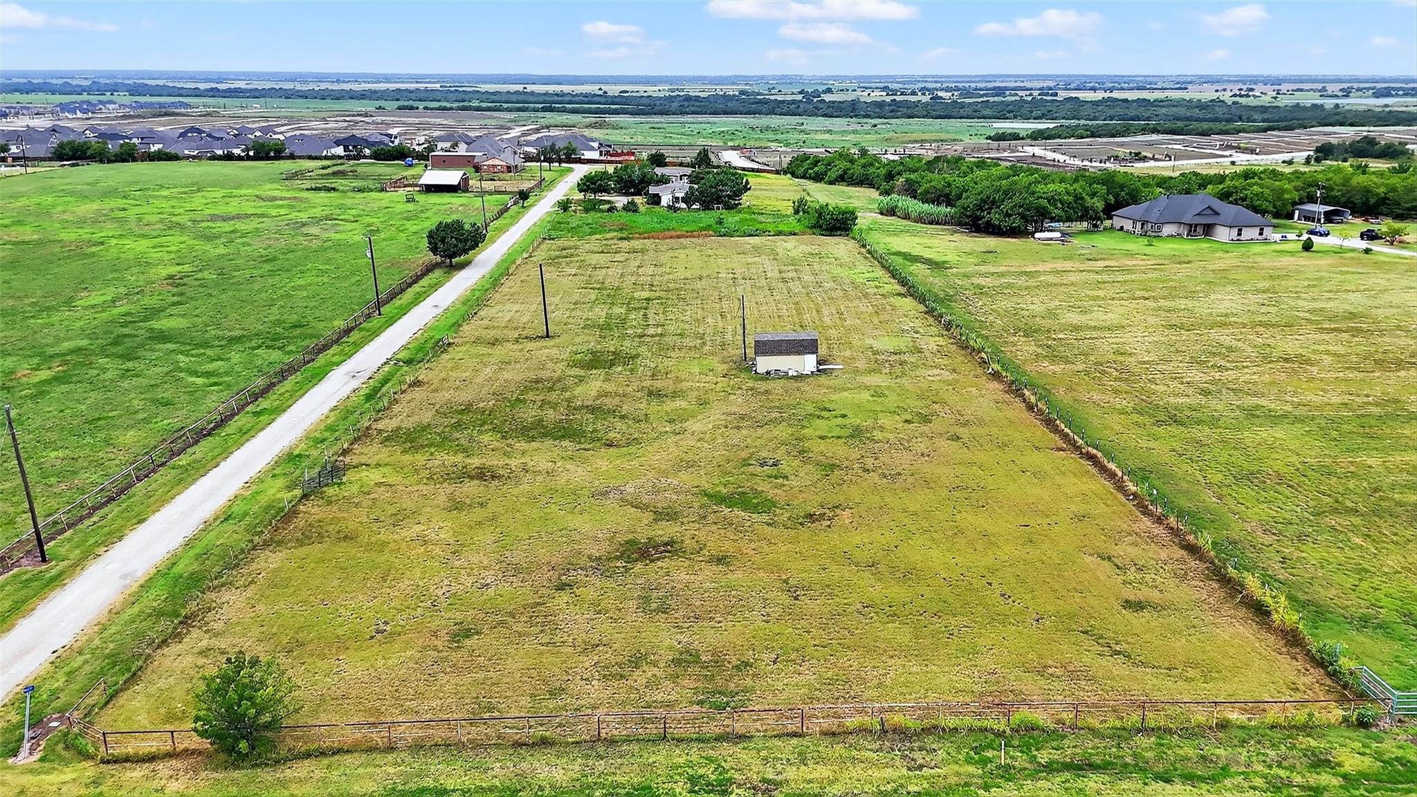 main property photo 6