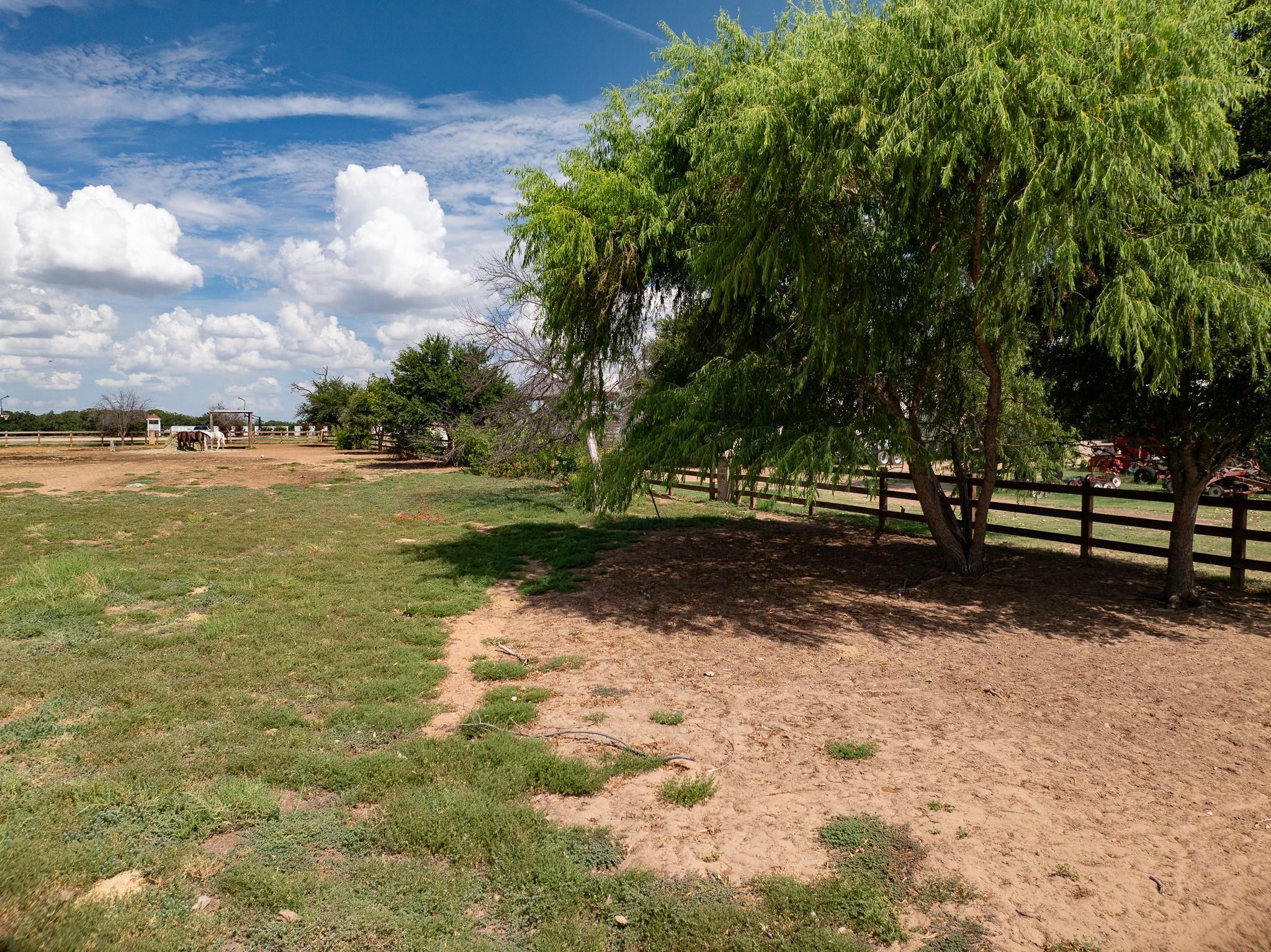 main property photo 17