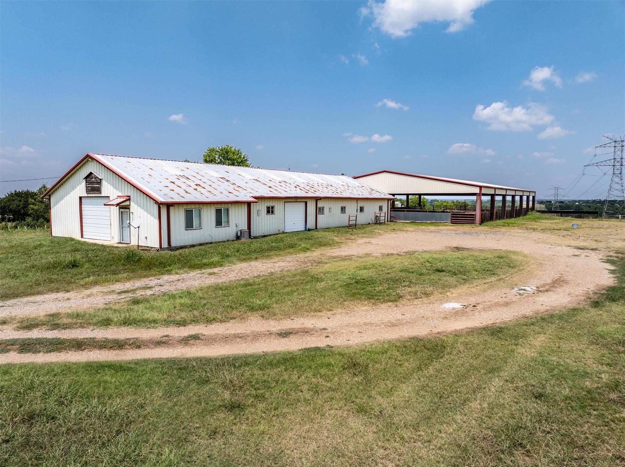 main property photo 23