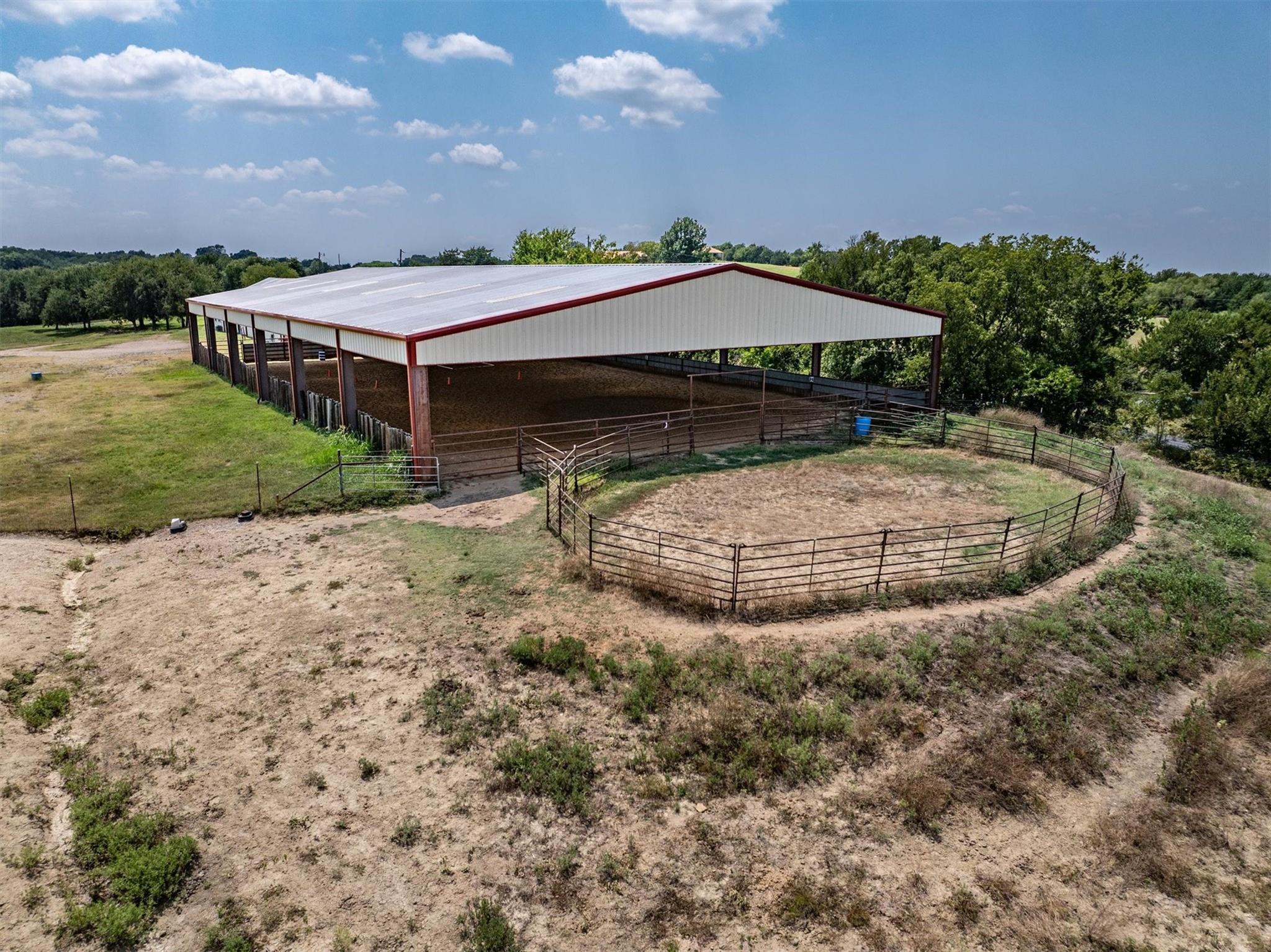 main property photo 34