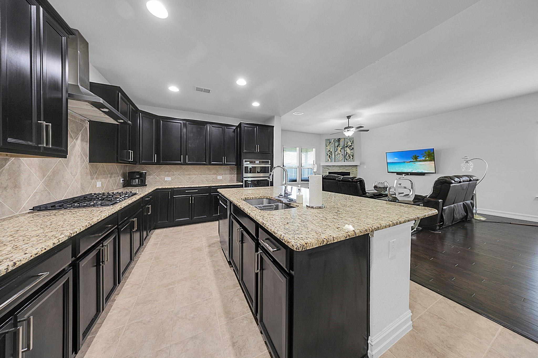 property viewer photo 3