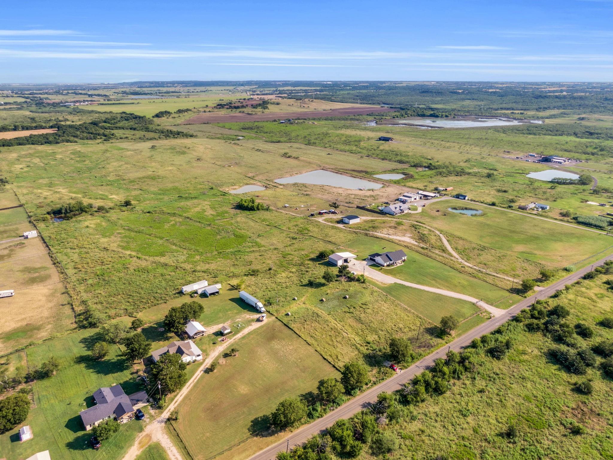 main property photo 11