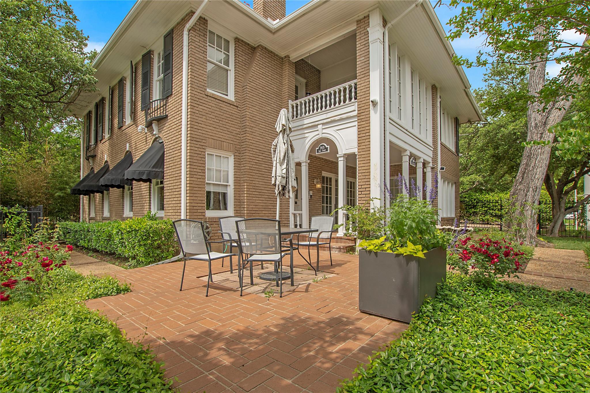 main property photo 23