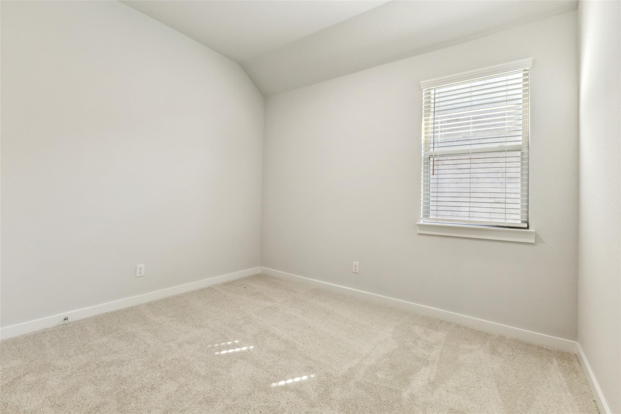 property viewer photo 15