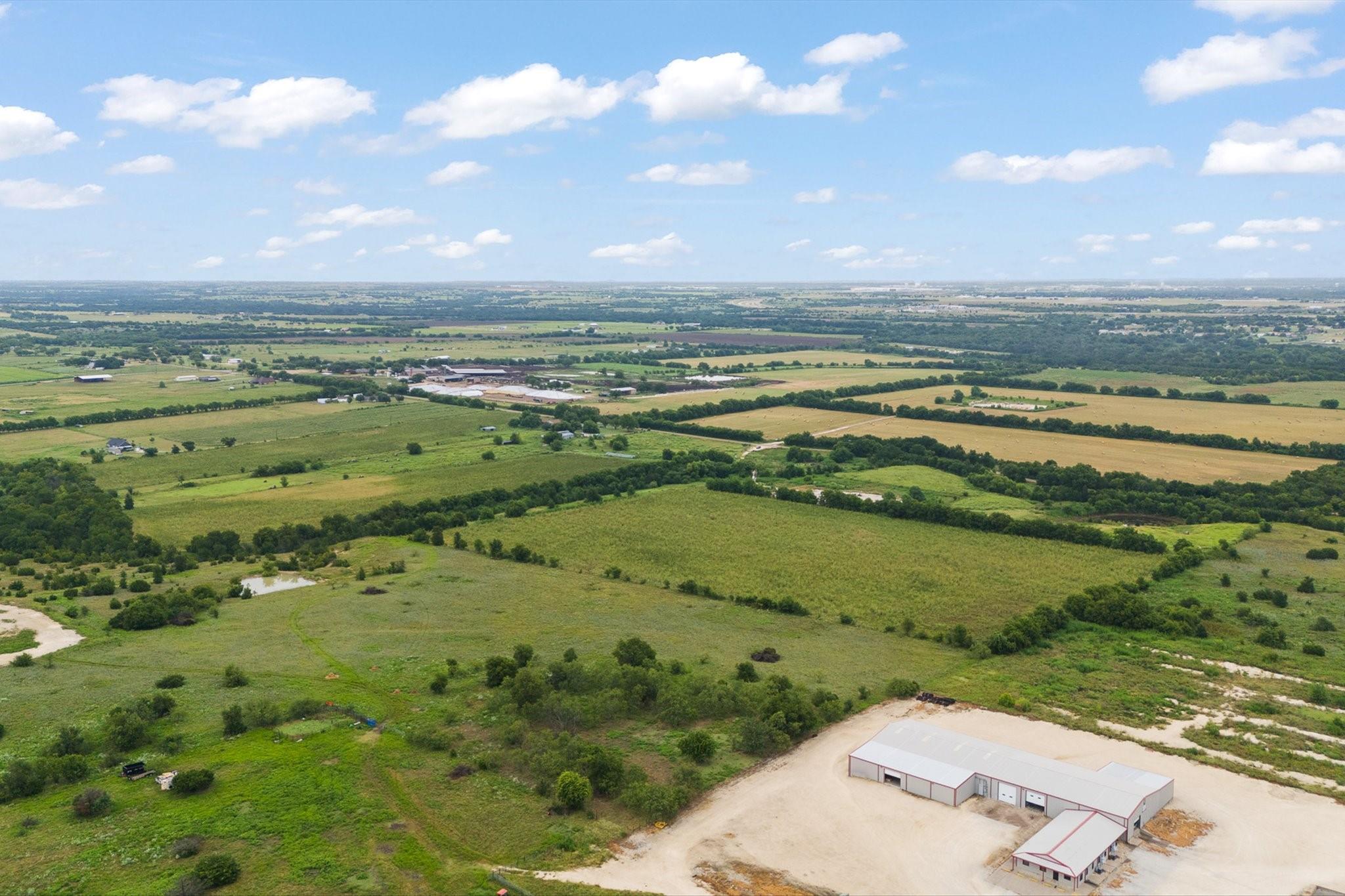 main property photo 10