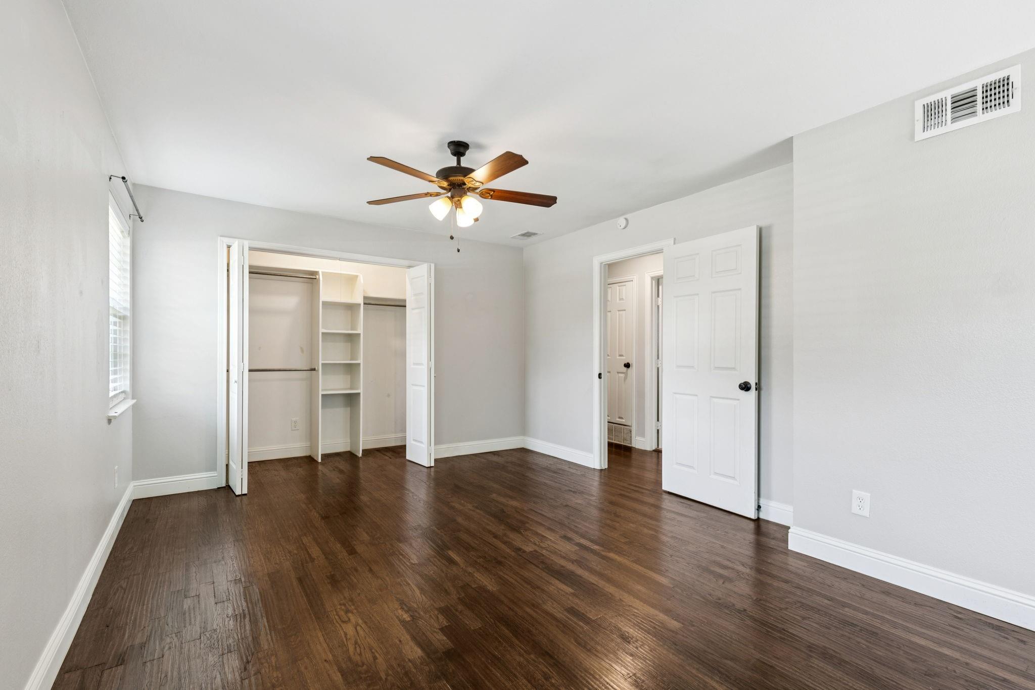 property viewer photo 12