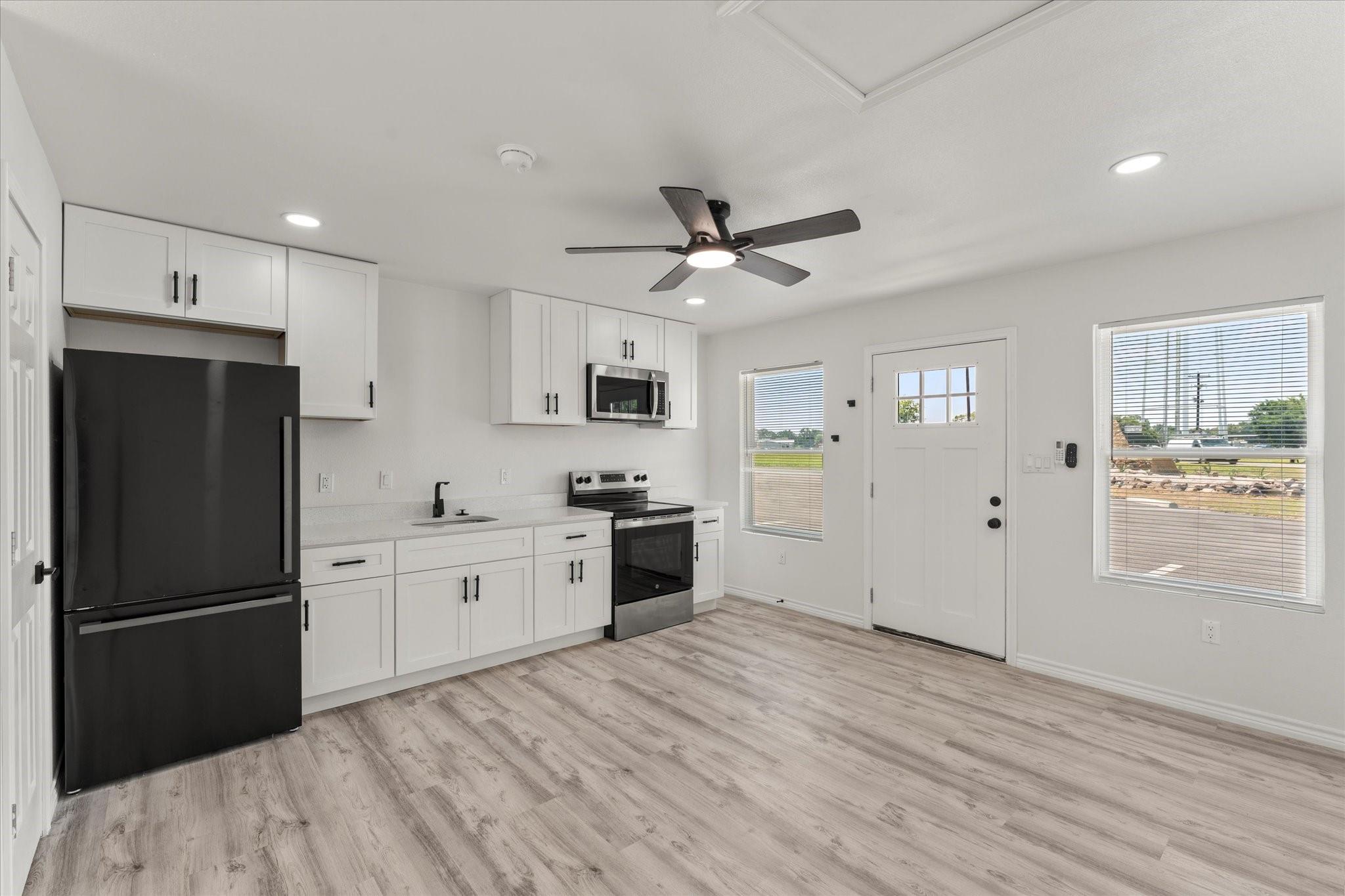 property viewer photo 2
