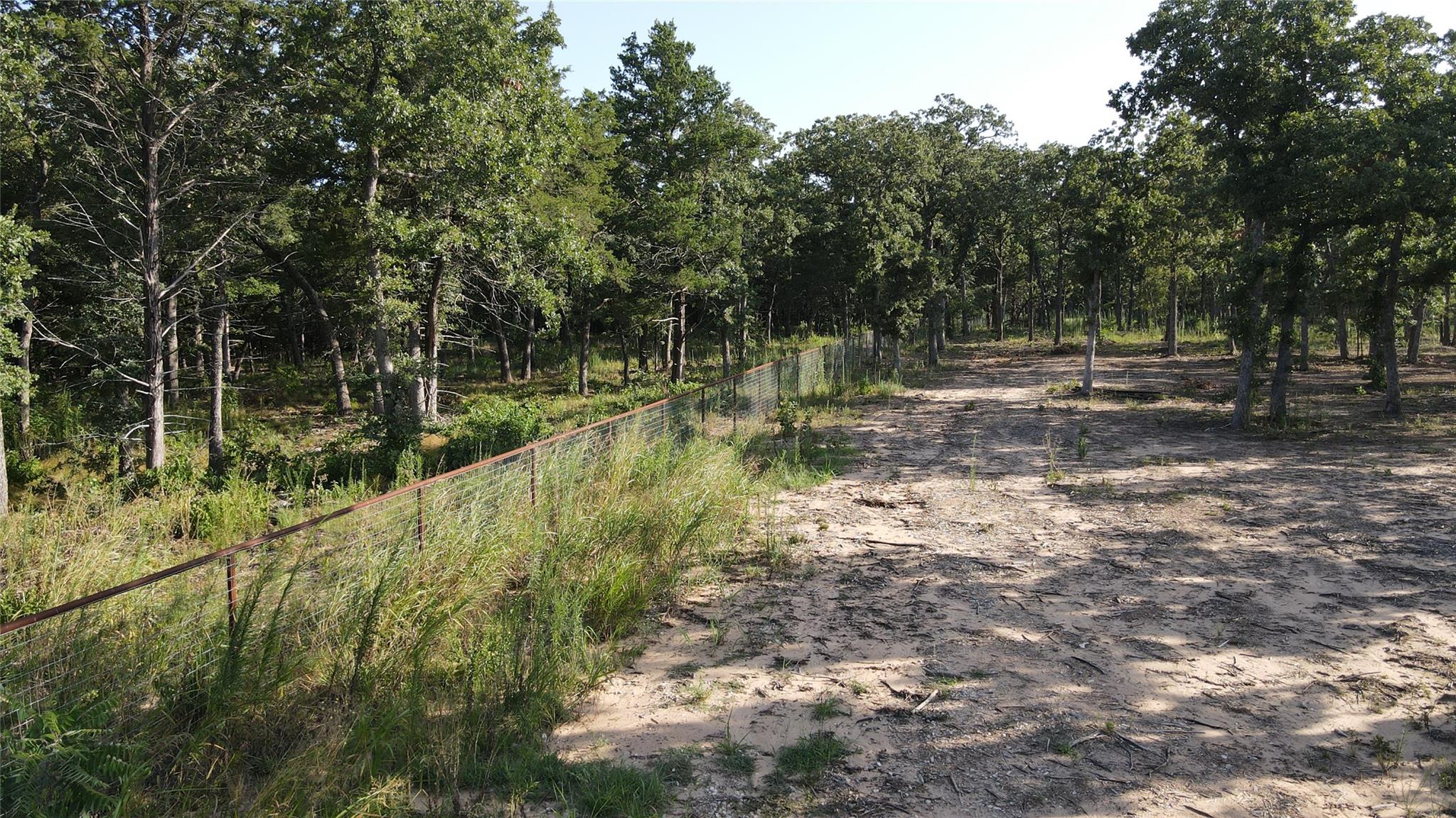 main property photo 10