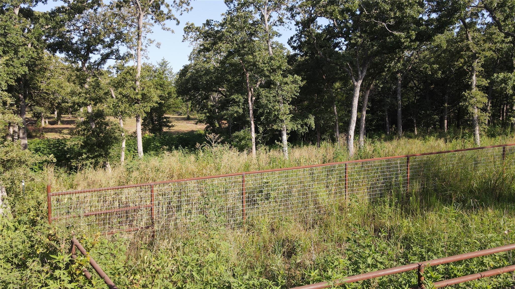 main property photo 9