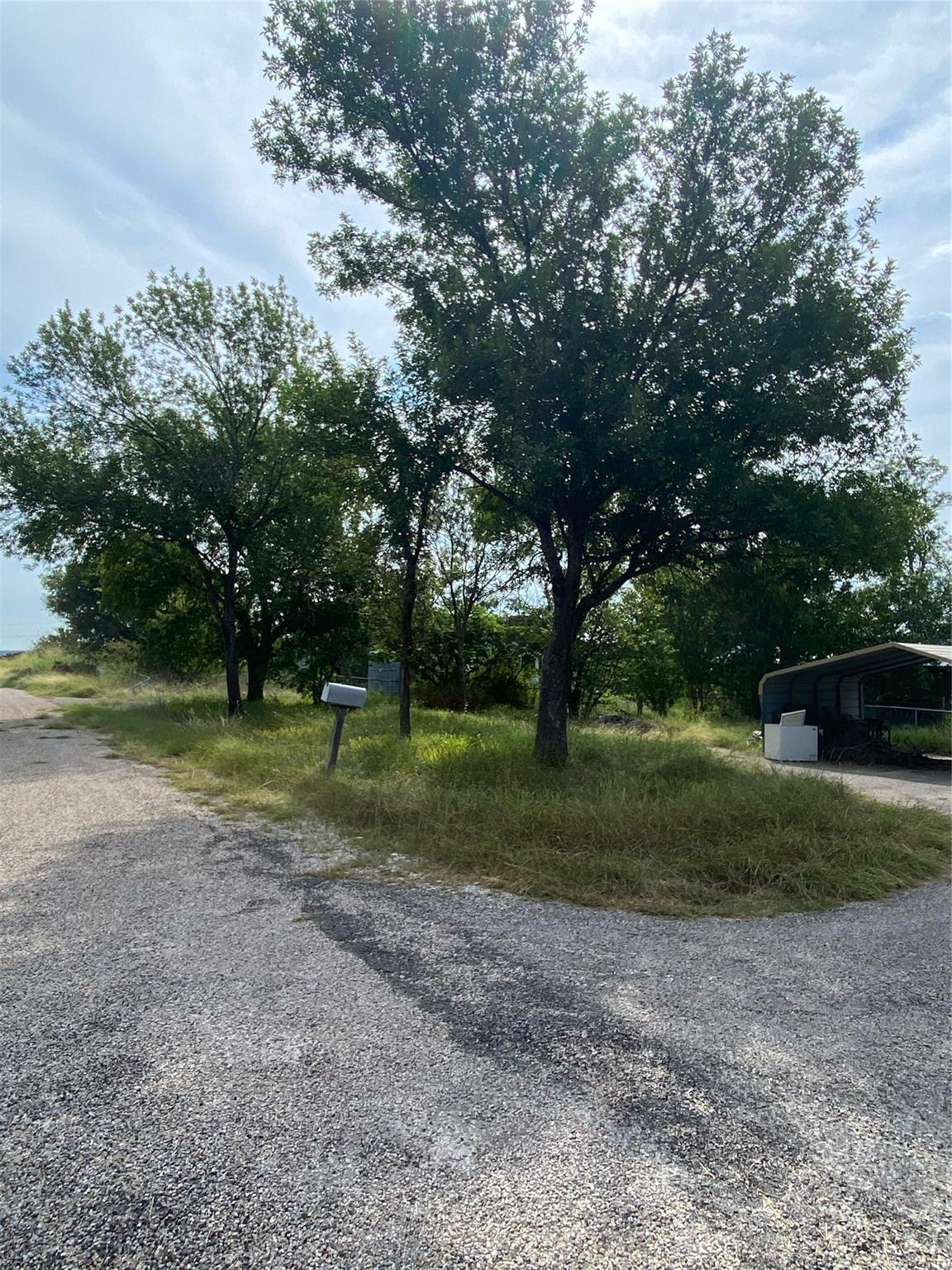 main property photo 11