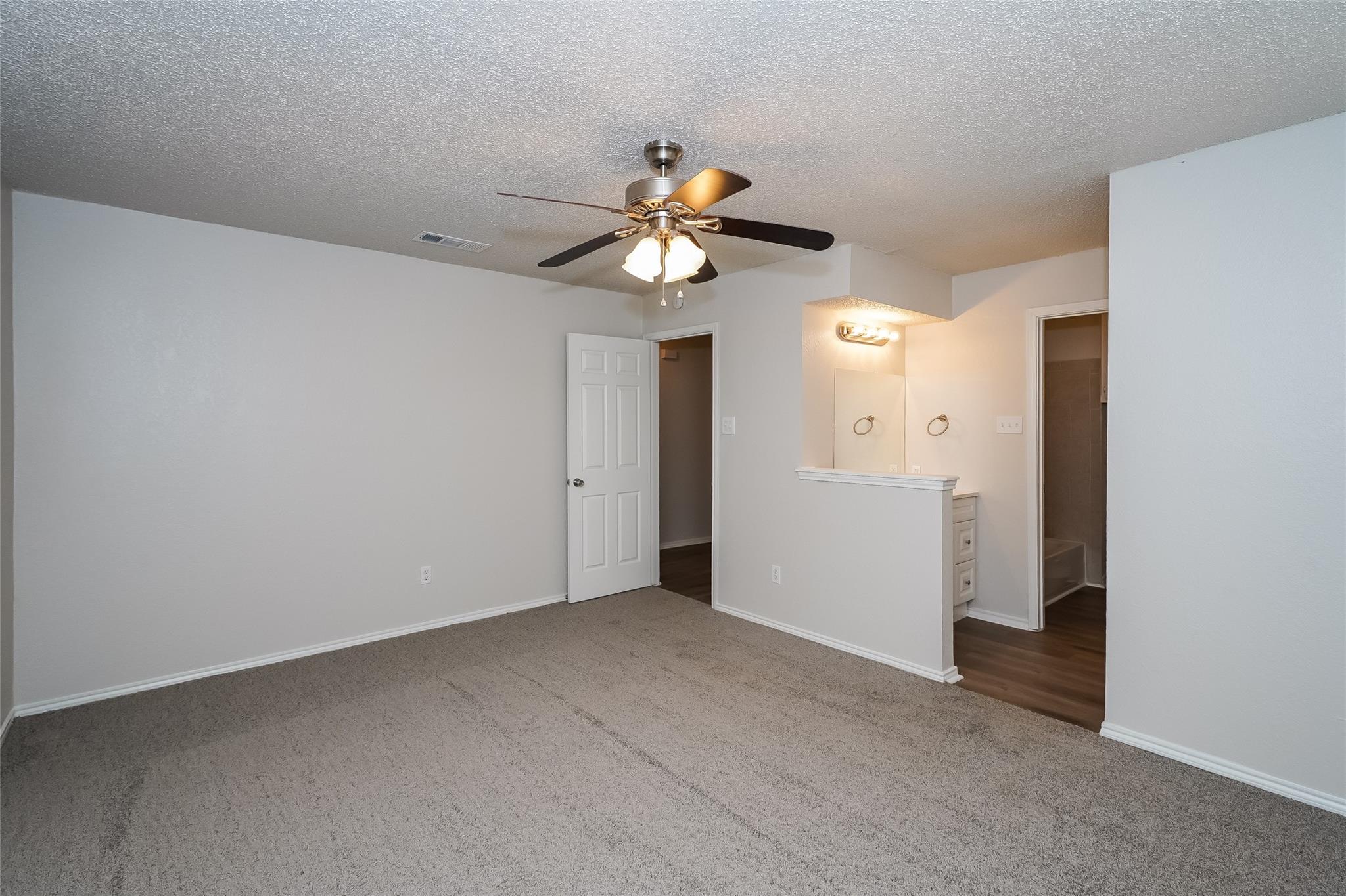 property viewer photo 12