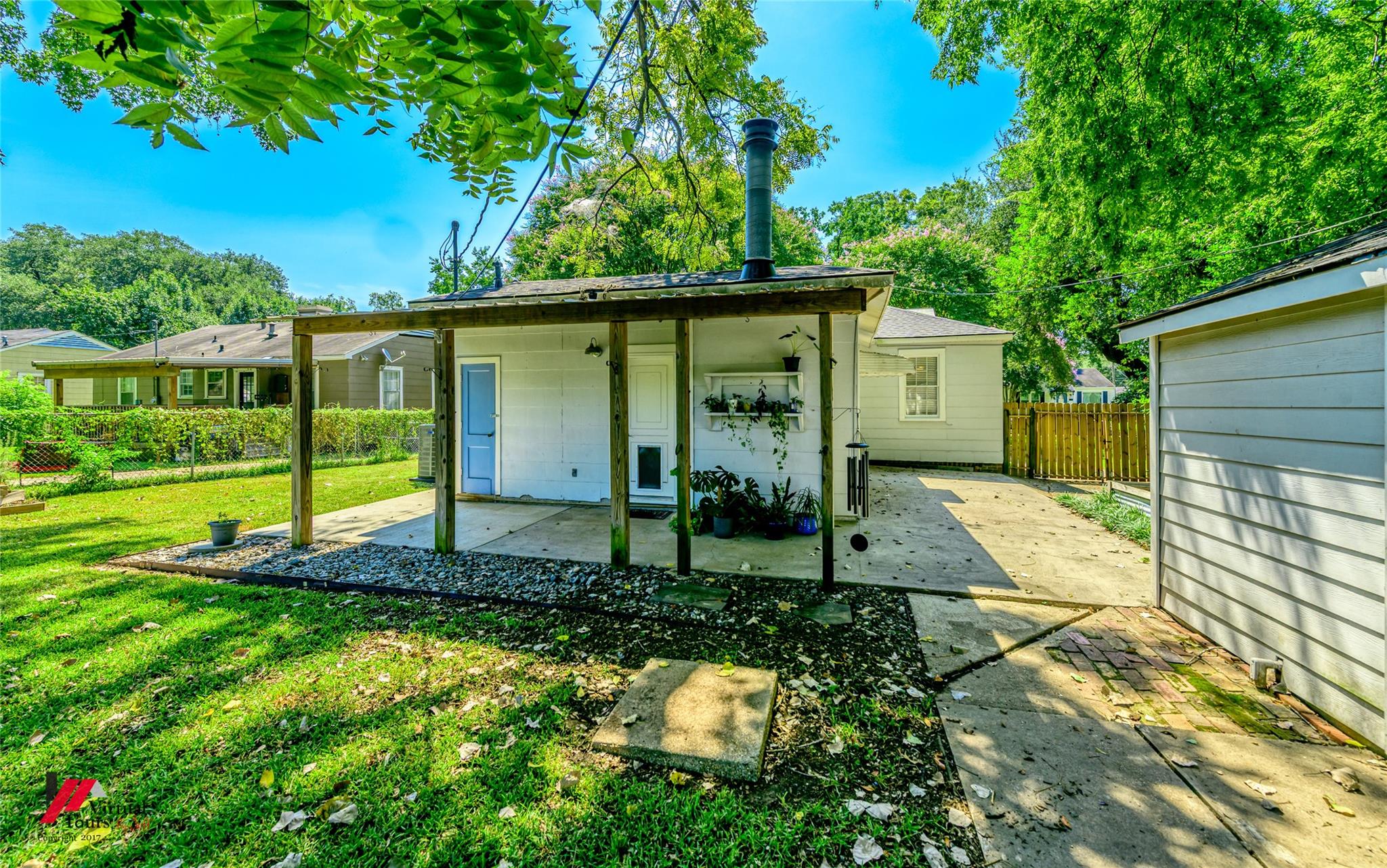 main property photo 7